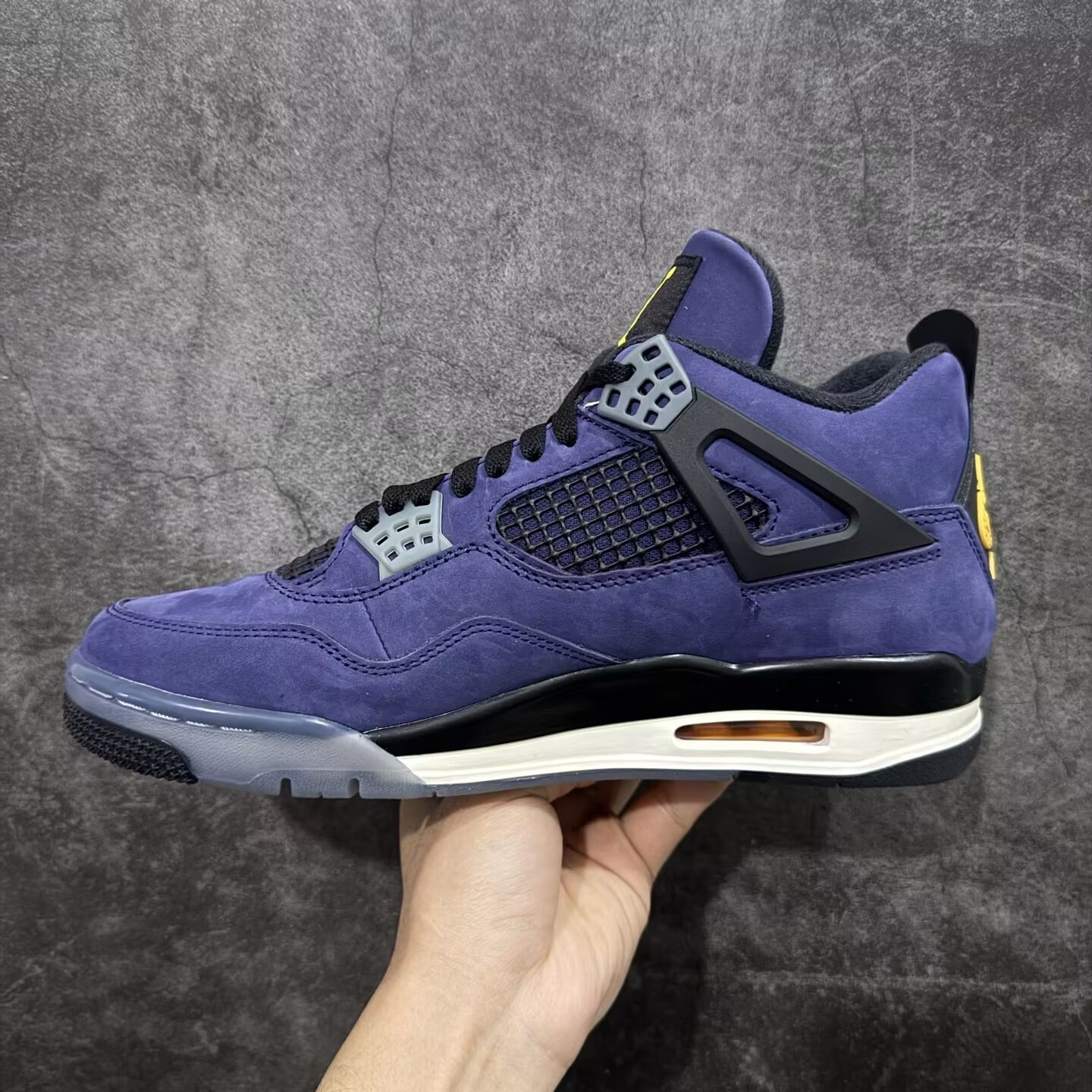 UA Air Jordan 4 Retro