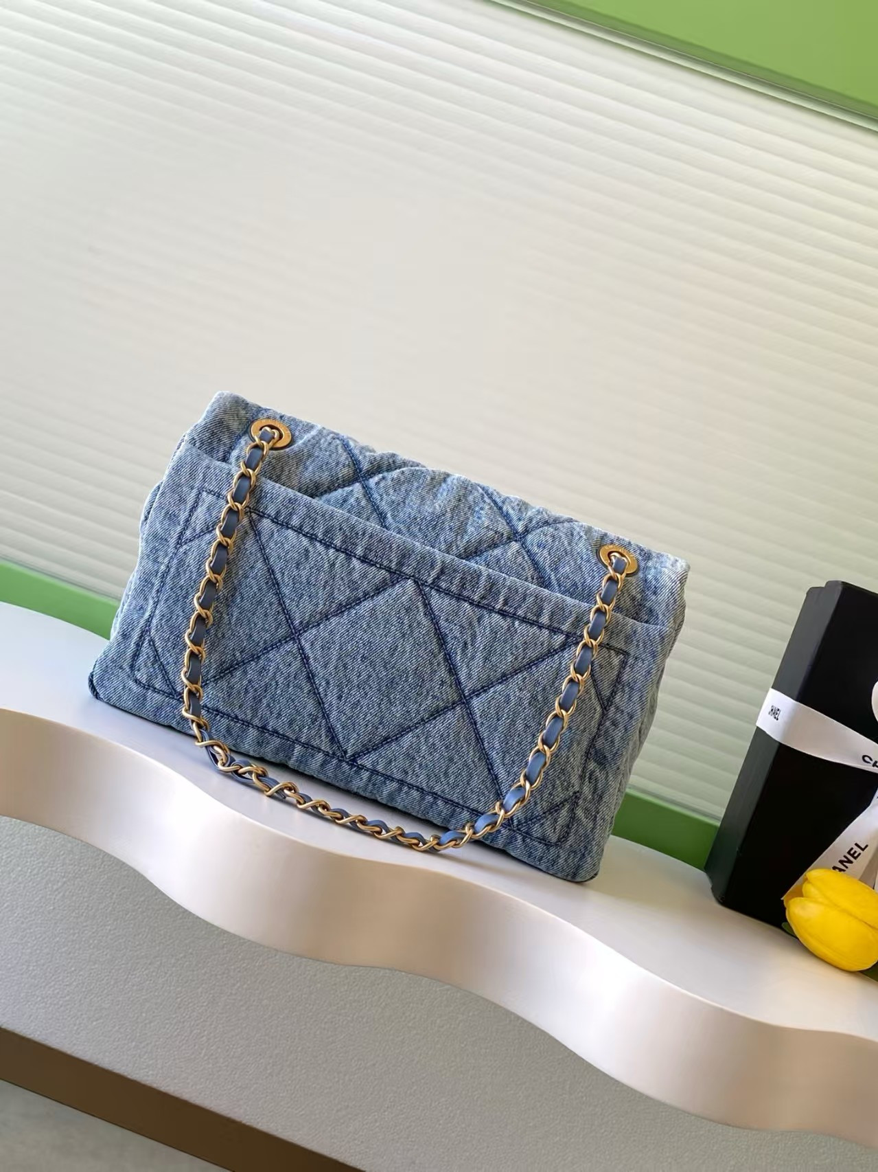 Ch**el Flap Bag 28x18x10cm