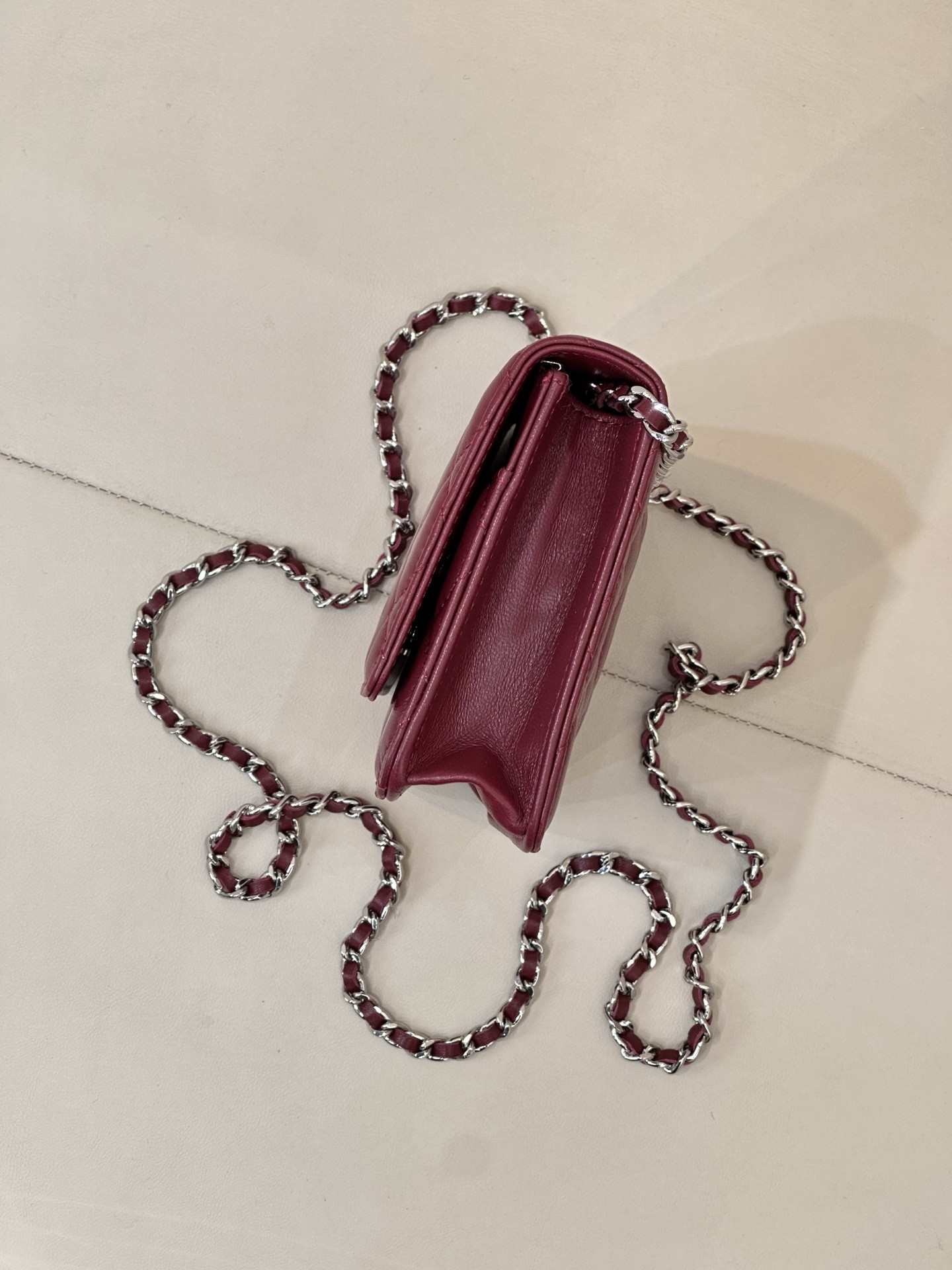 Ch**el WOC CLASSIC WALLET ON CHAIN 13x19cm