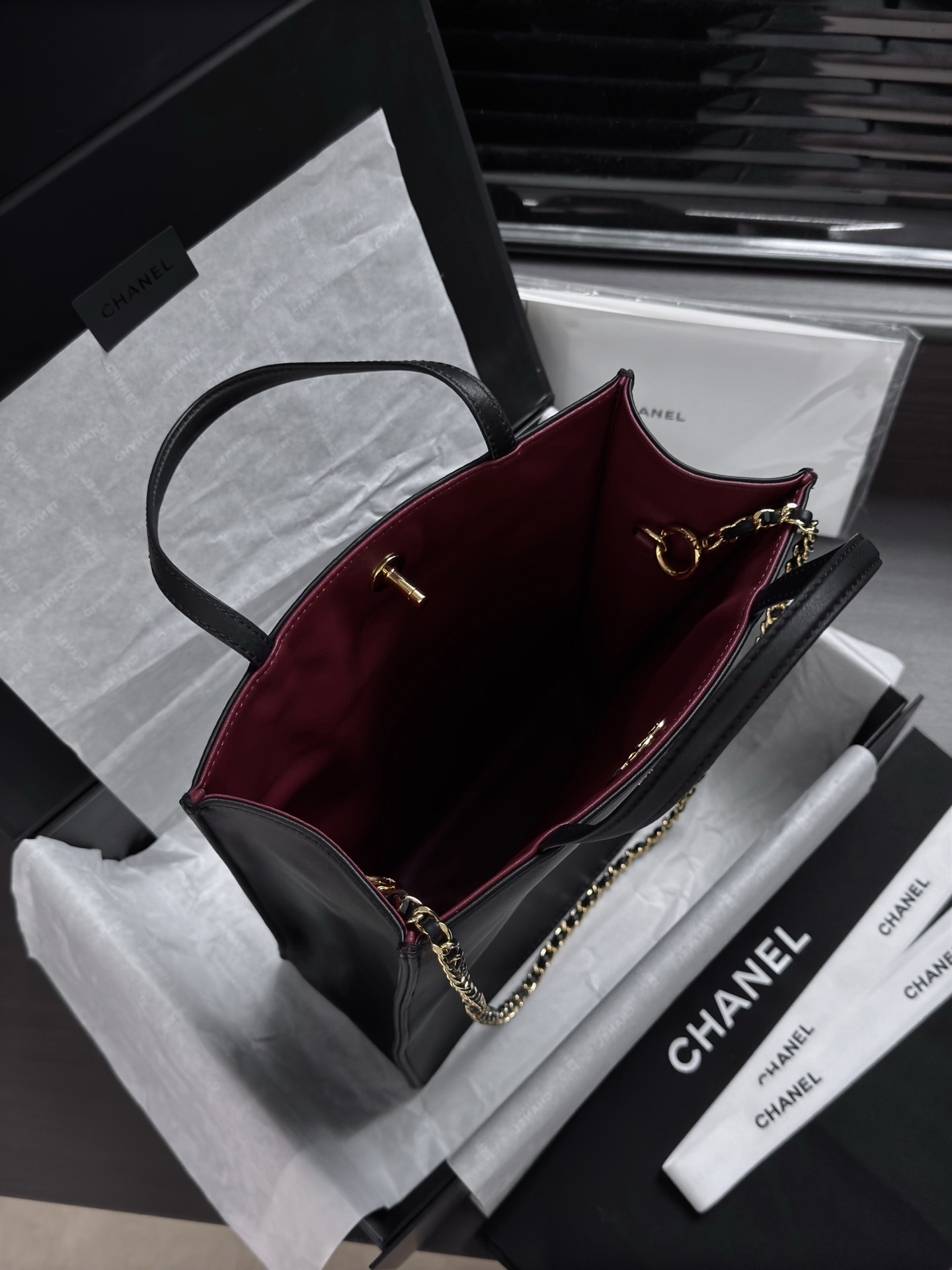 Ch**el Small Shopping Bag AS6452 28.5x23.5x9.5cm