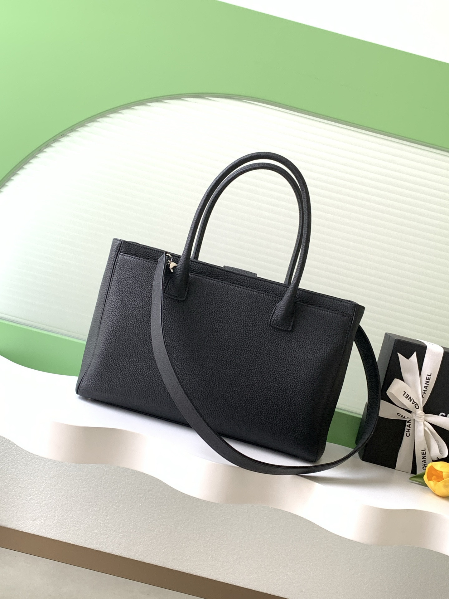 Ch**el shopping bag as2157 24x36x14cm