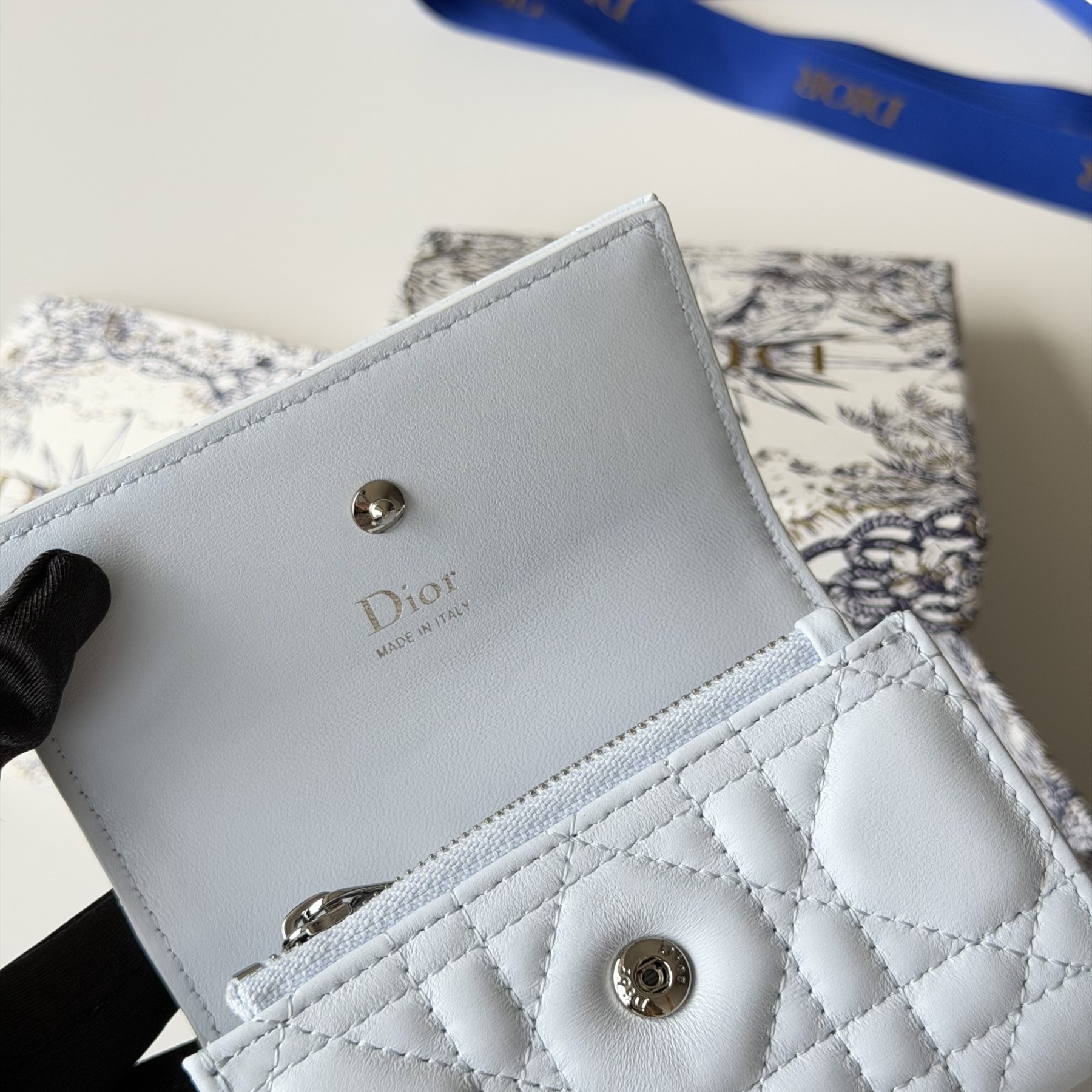 D10r Lady Glycine Wallet 11 x 7.5 x 3 cm