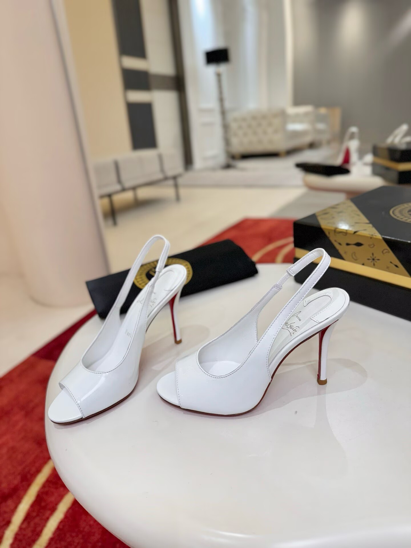 UA Chr1st1an Louboutin Sofia Z 100 mm Slingback
