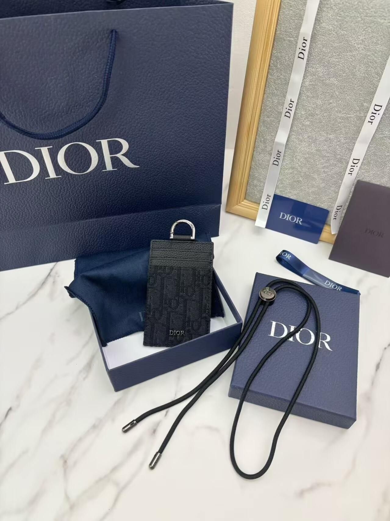 D10r Card Holder 7 x 11.5 x 0.5 cm
