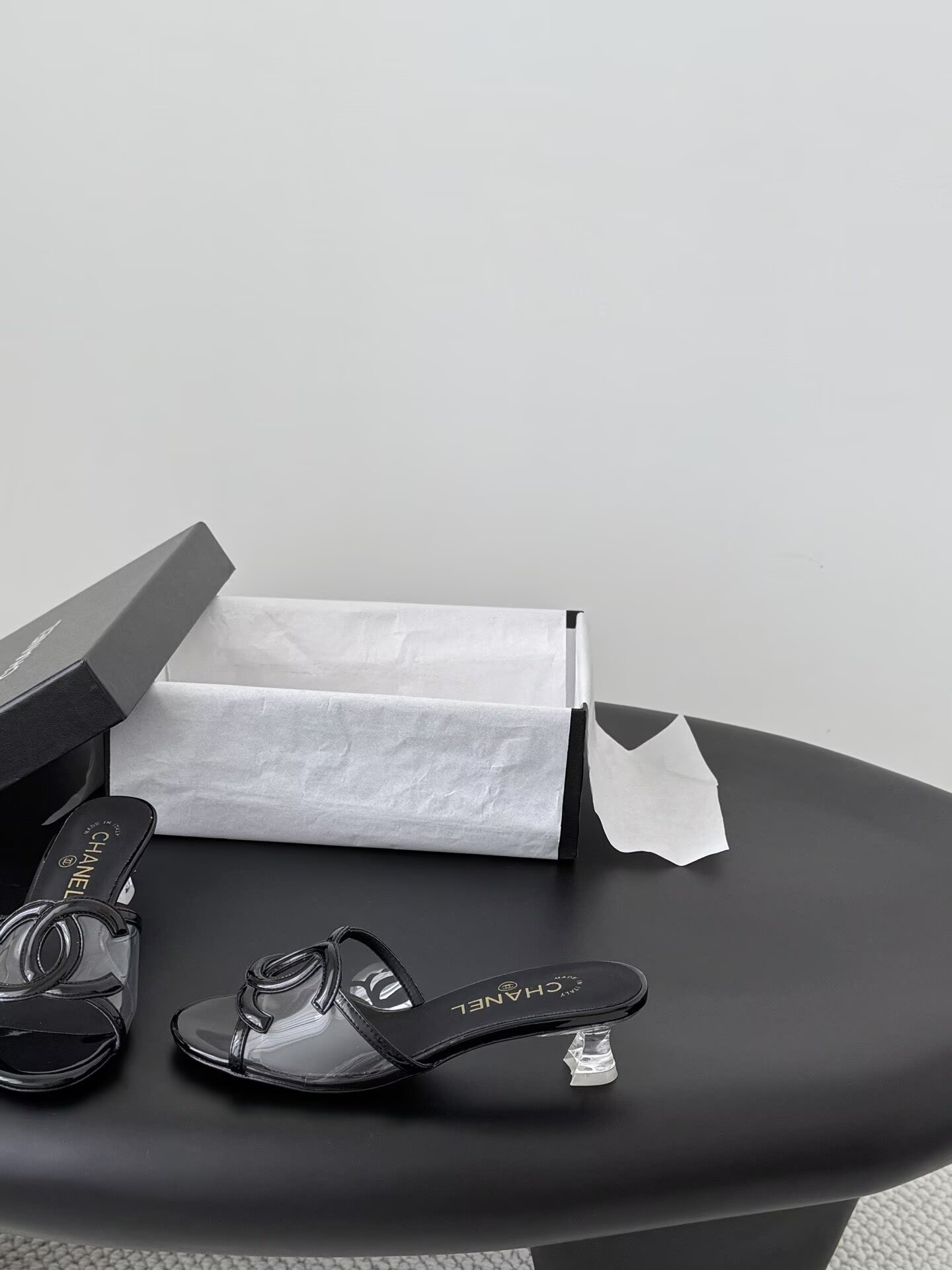 ua Ch**el sandals 4.5cm heel