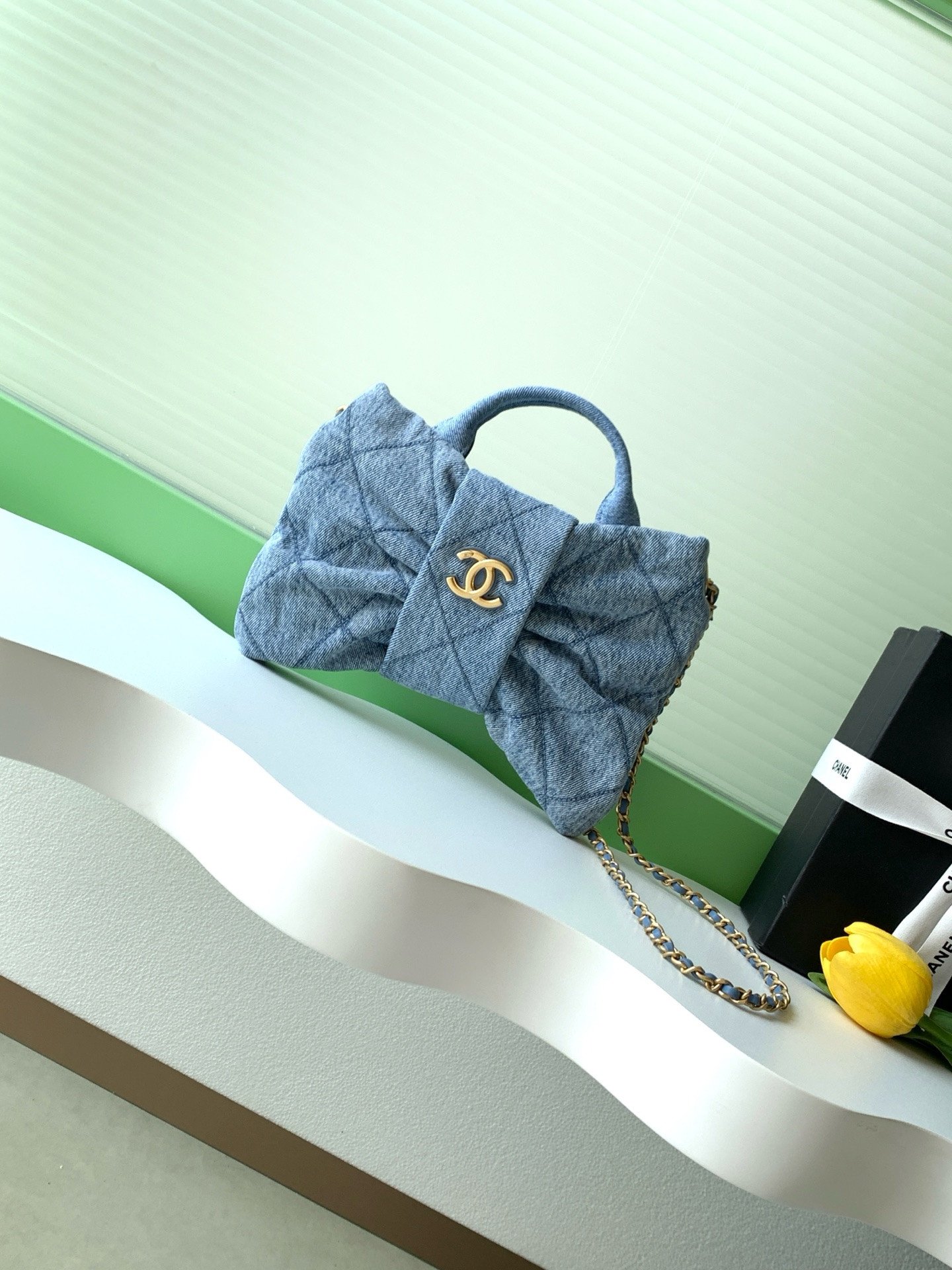 Chanel Mini Bow Bag 18x26x5cm
