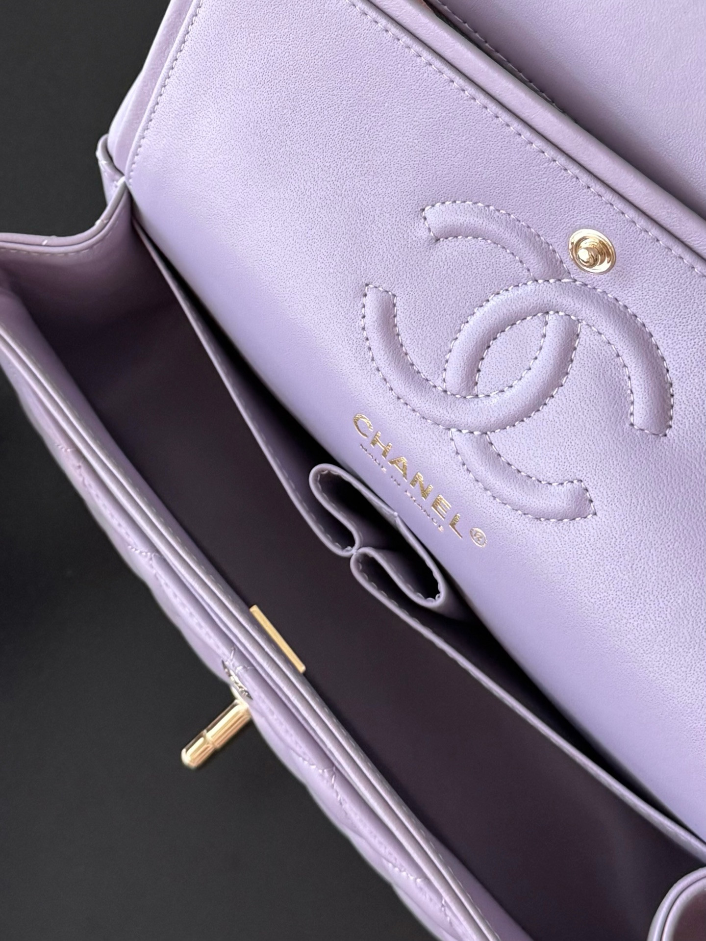 Ch**el Small Classic Bag 23x6.5x14cm