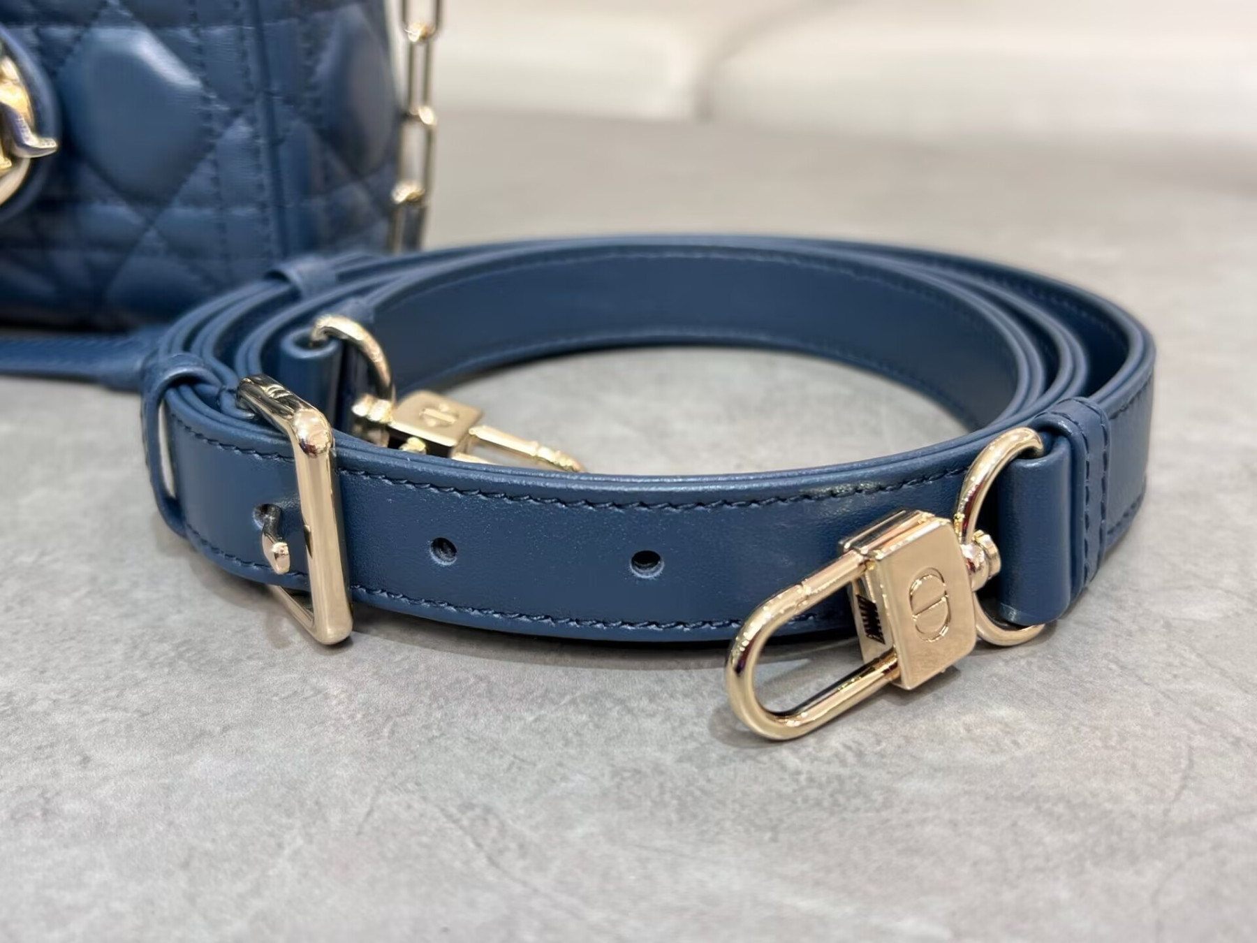 D10r SAMLL D-JOY BAG 22.5 x 6 x 11.5CM