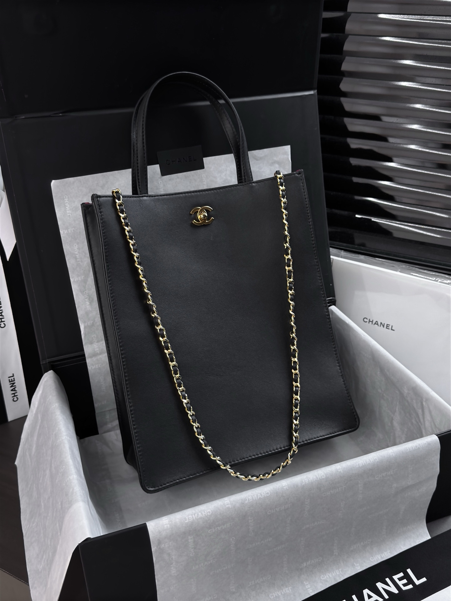 Ch**el Small Shopping Bag AS6452 28.5x23.5x9.5cm