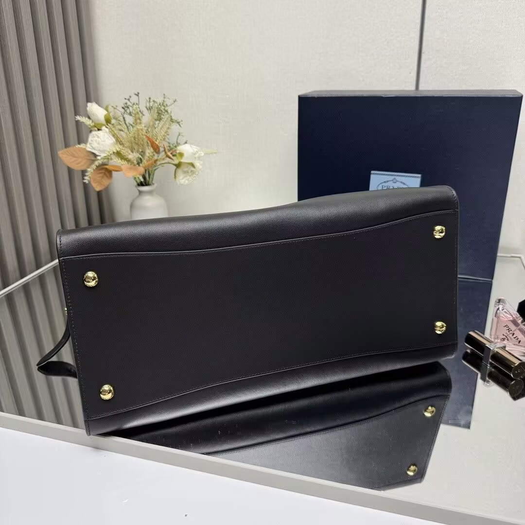 Pra*a Large Leather Tote Bag Without Box 24.5x38x18cm