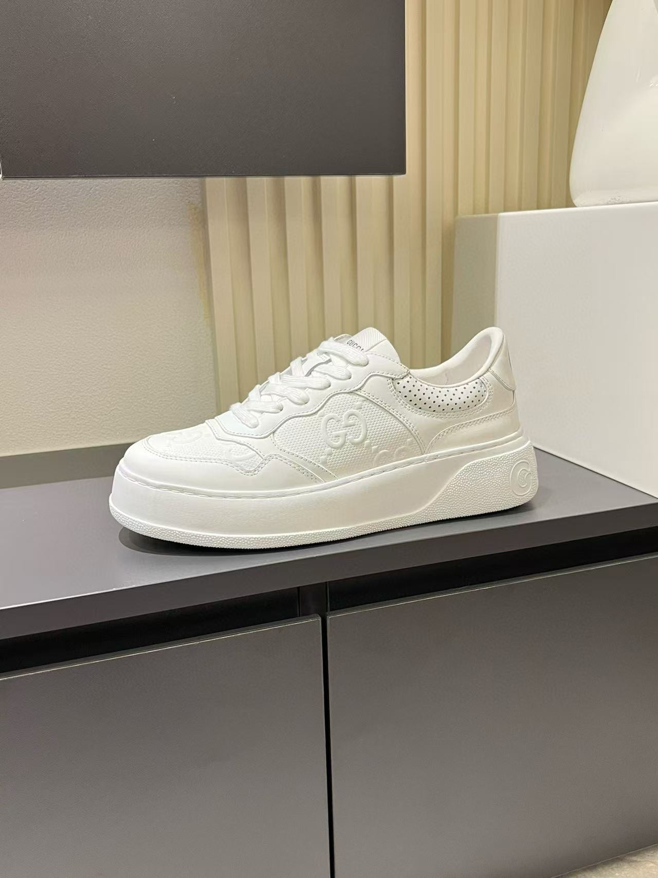 UA Gvc*1 GG Embossed Sneakers