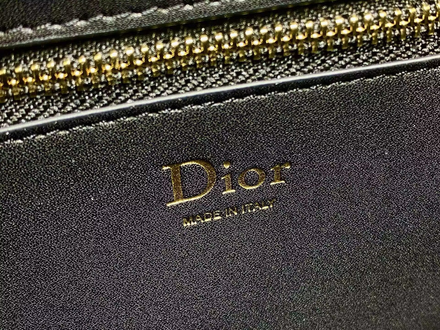 D10r medium médaillon flap bag 23x16x6.5cm