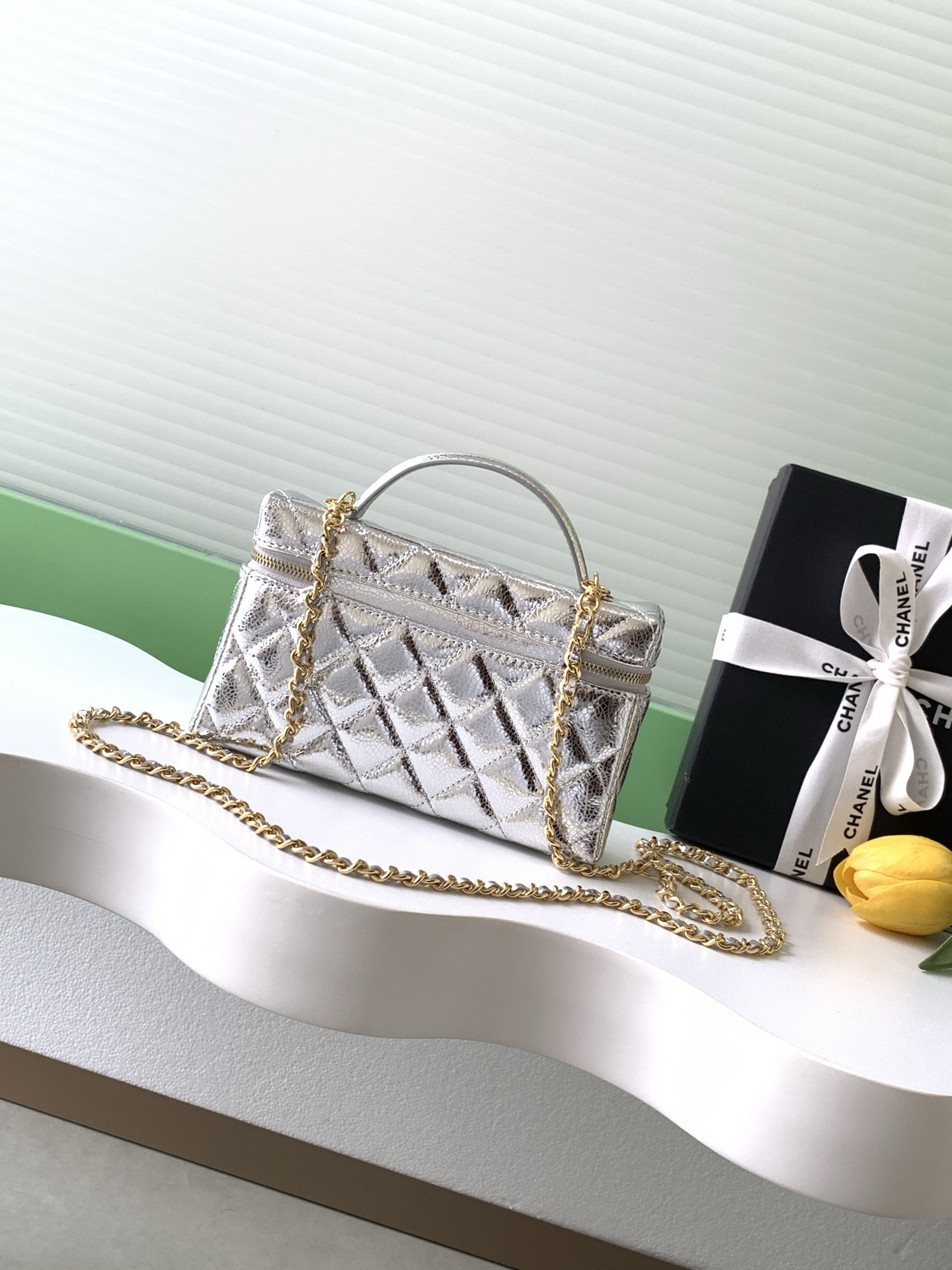 Ch**el Vanity with Chain 17x19x5cm