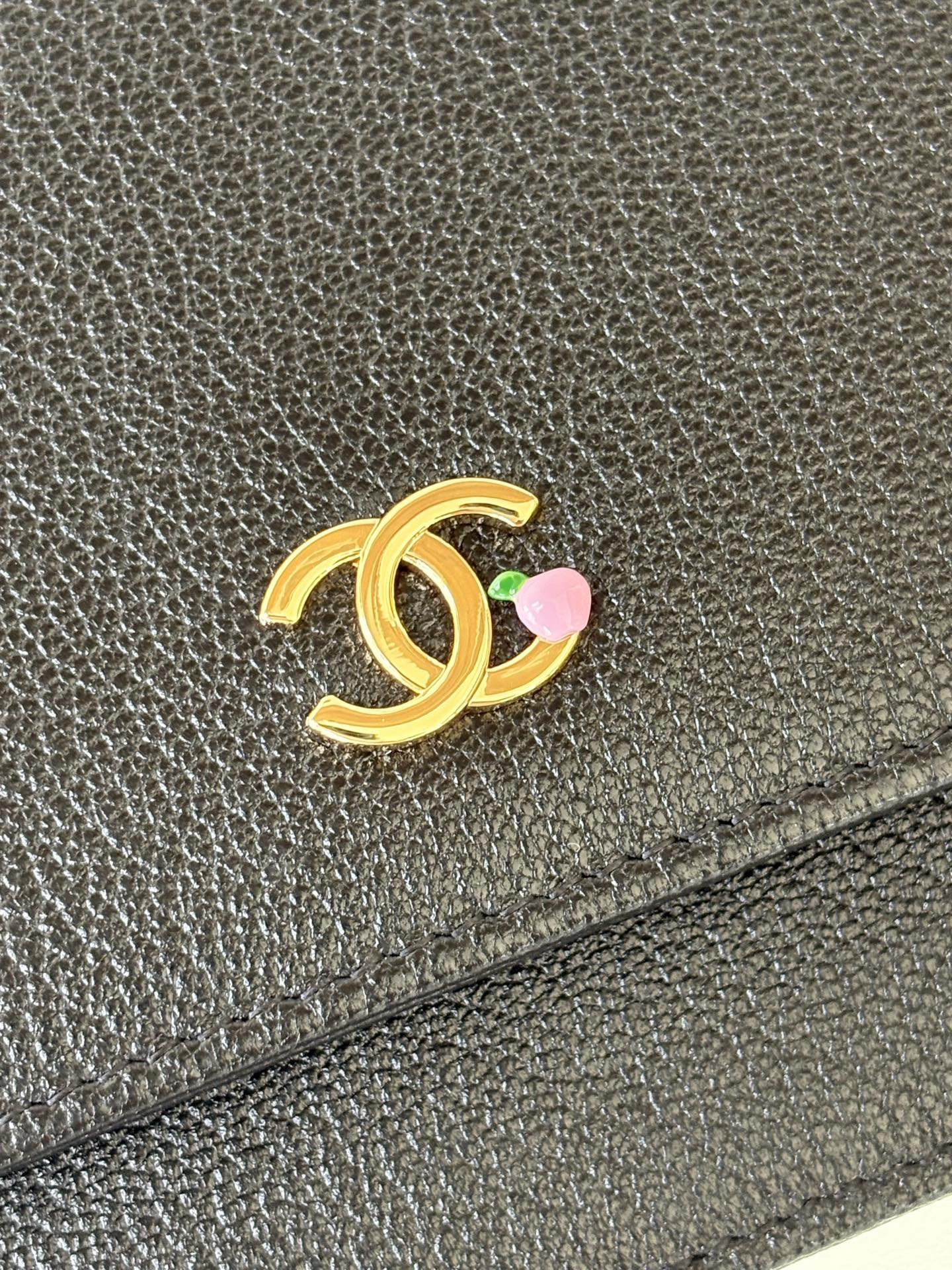 Ch**el Wallet On Chain AP5301 19x12.5x3cm