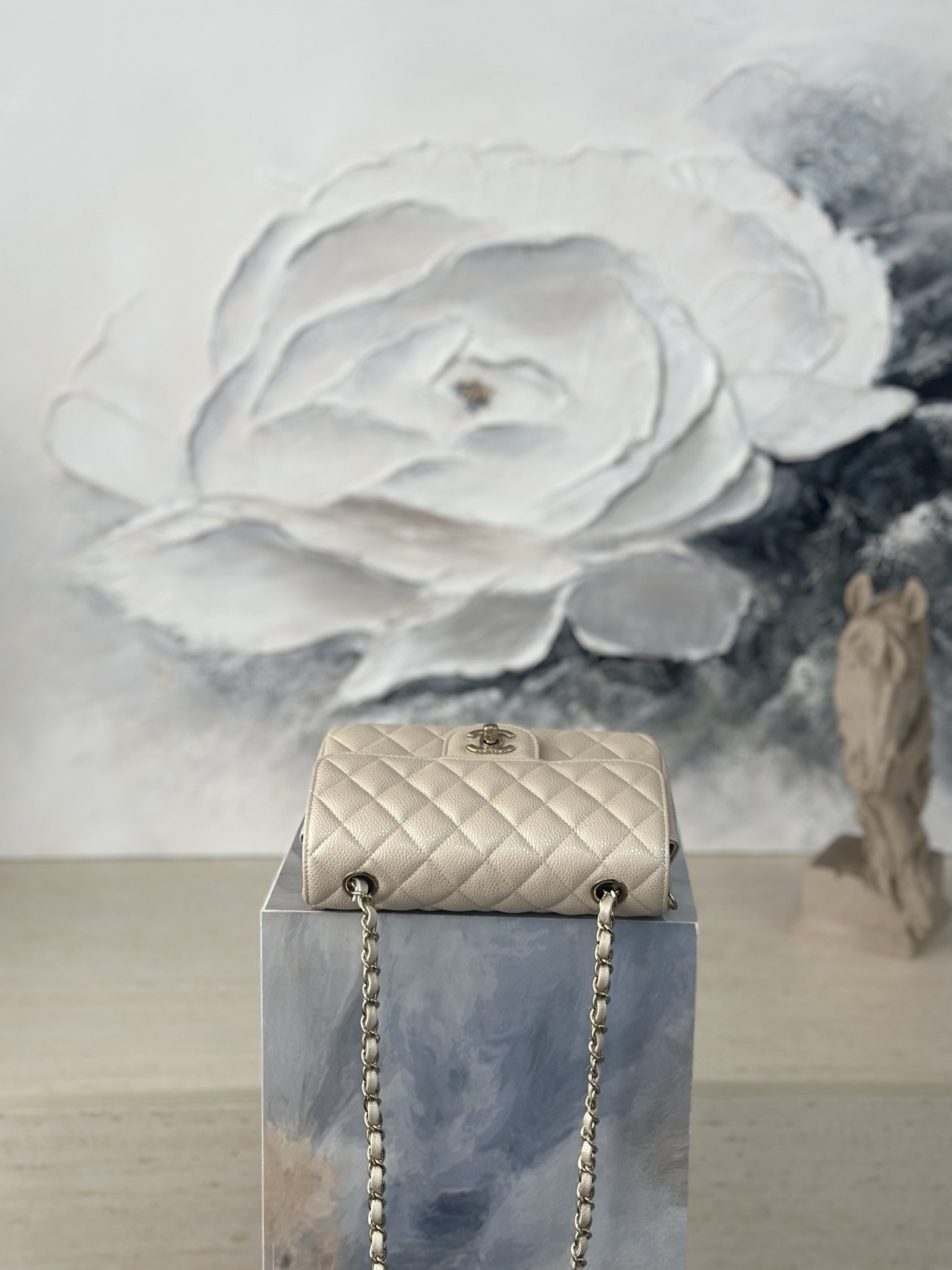 Ch**el Flap Bag Pearlescent Light Beige AS1116 20x12x6cm