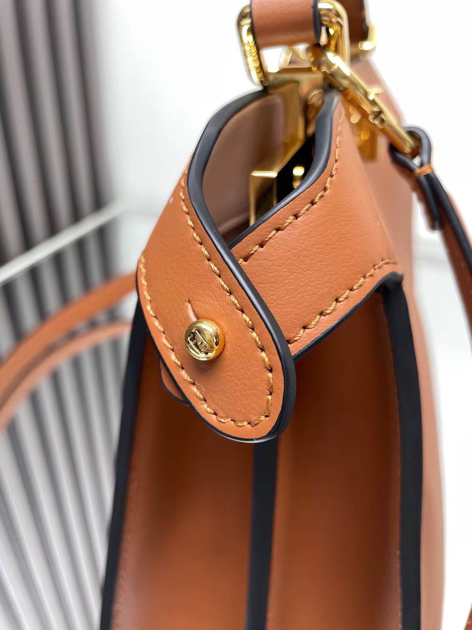 Fendi Small Peekaboo ISeeU 27x21x11cm