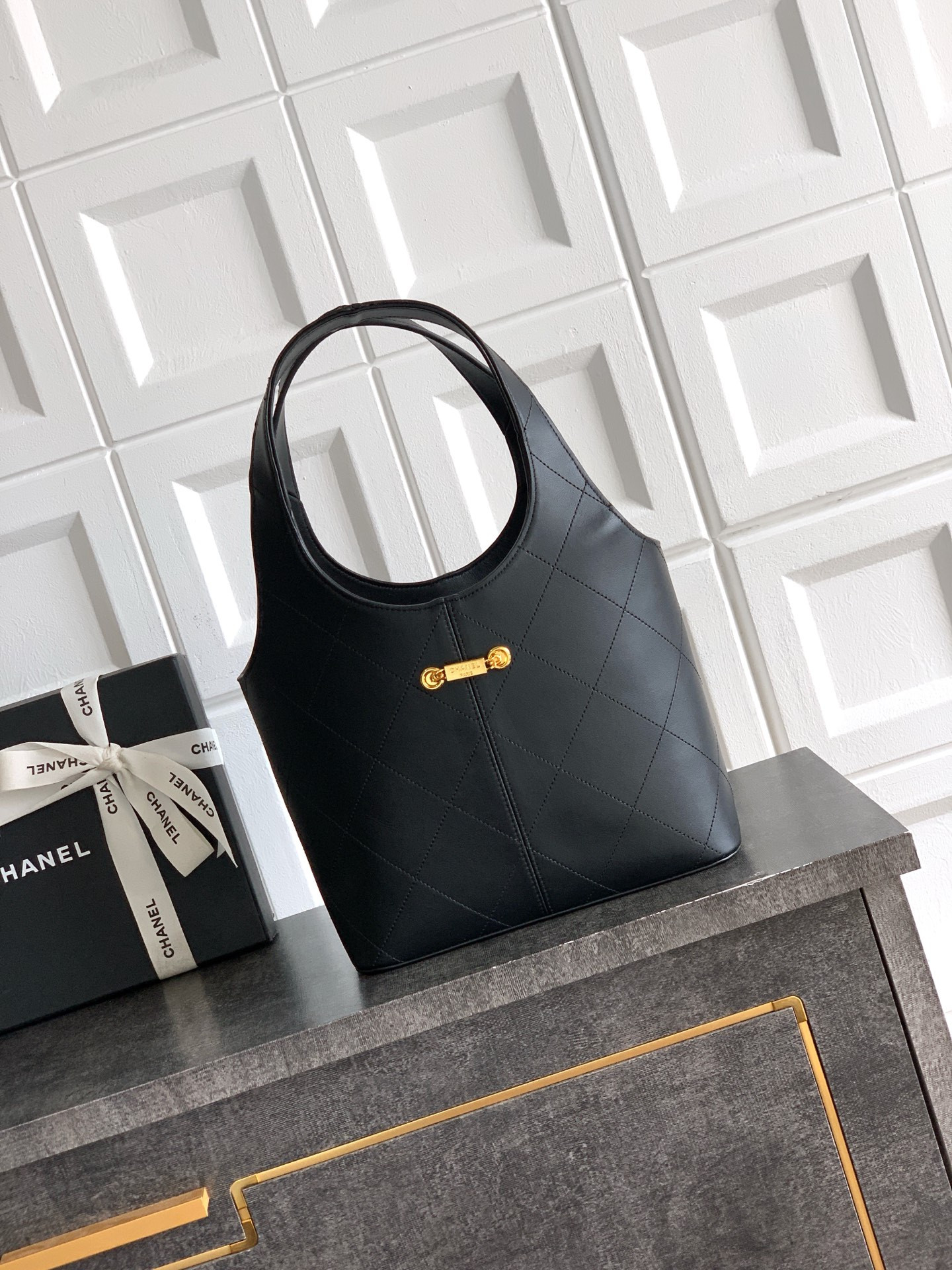 Ch**el shopping bag as6108 35x27x13cm