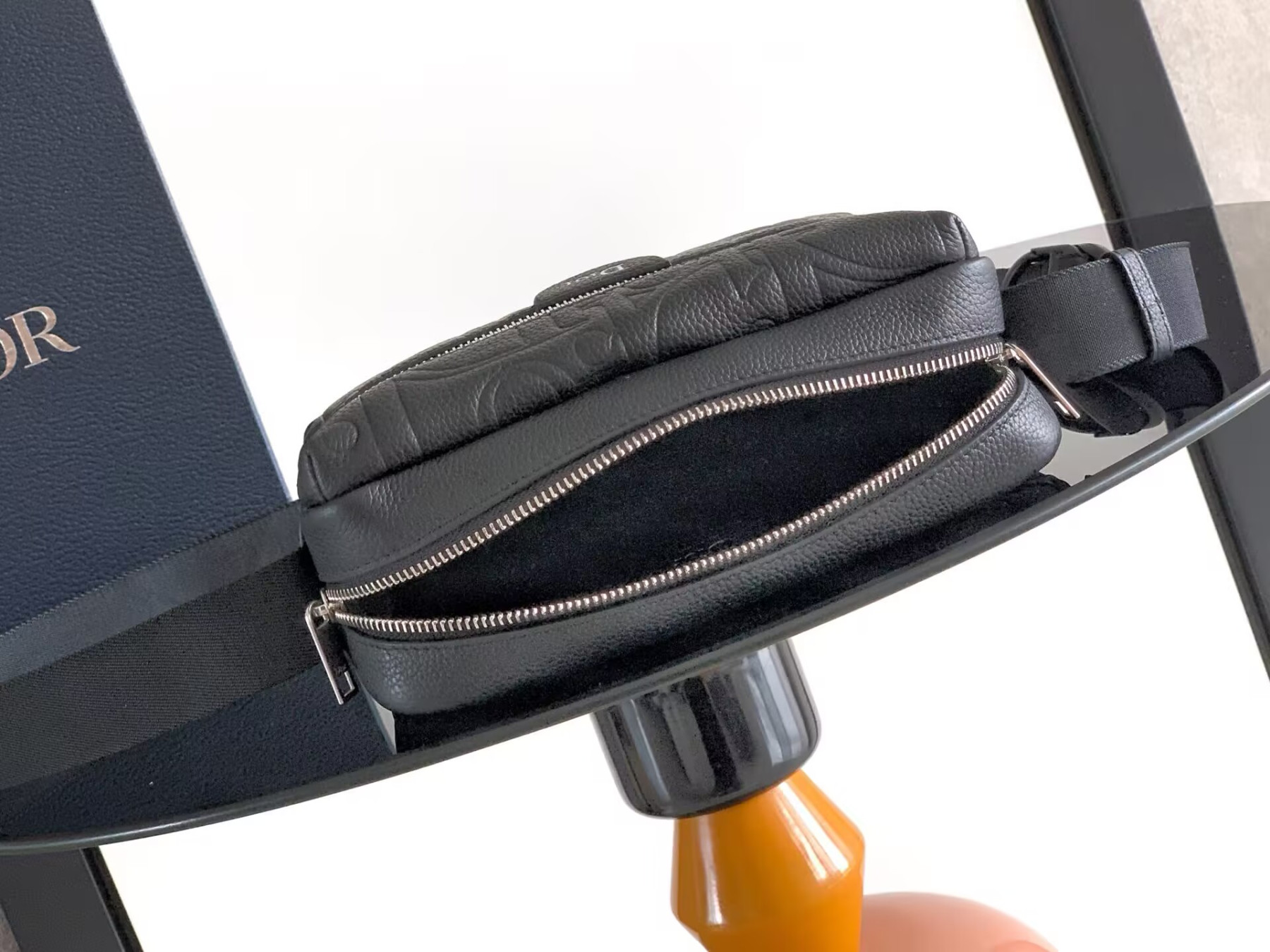 D10r Rider Shoulder Bag with Zipper 23x15x6.5cm