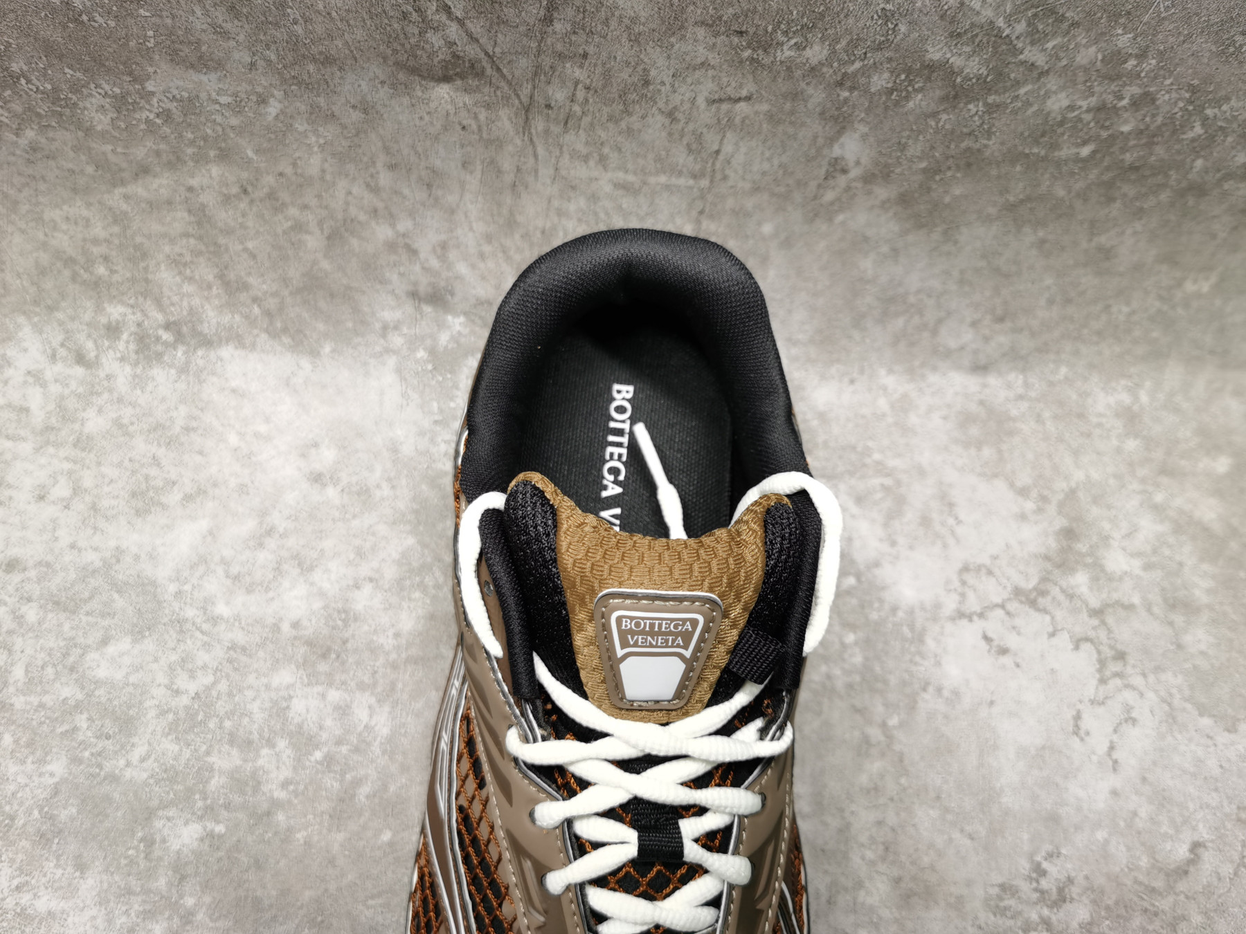 UA B0tt*ga Ven*ta Orbit Sneaker