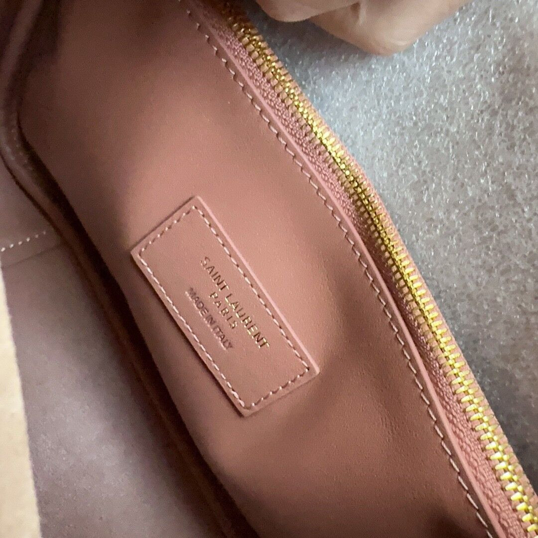 Y51 LE 5 À 7 23x22x8cm