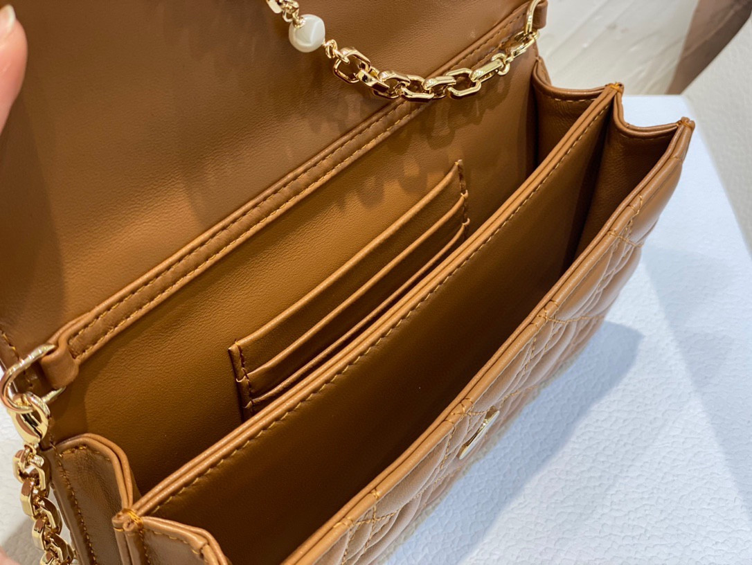 MISS D10r MINI HANDBAG 21 x 11.5 x 4.5 cm