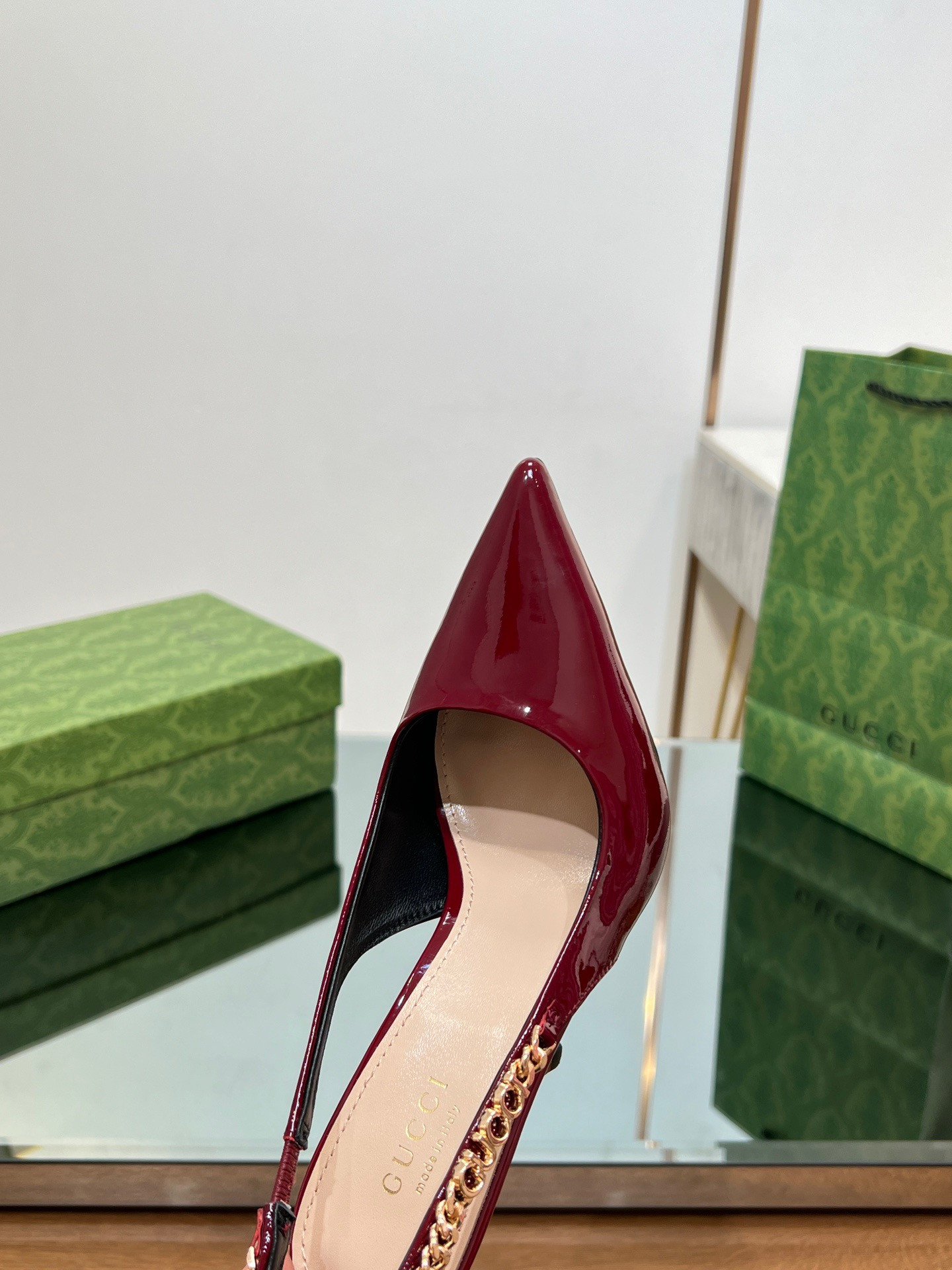 Gvc*1 SIGNORIA SLINGBACK PUMP