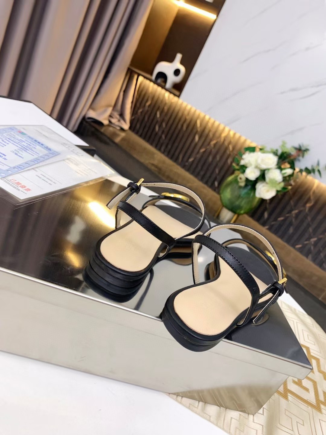 UA Gvc*1 HORSEBIT FLAT SANDAL