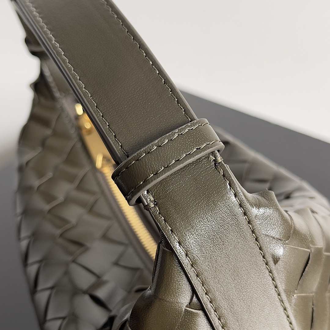 B0tt*ga Ven*ta Mini Wallace 22x13x9cm