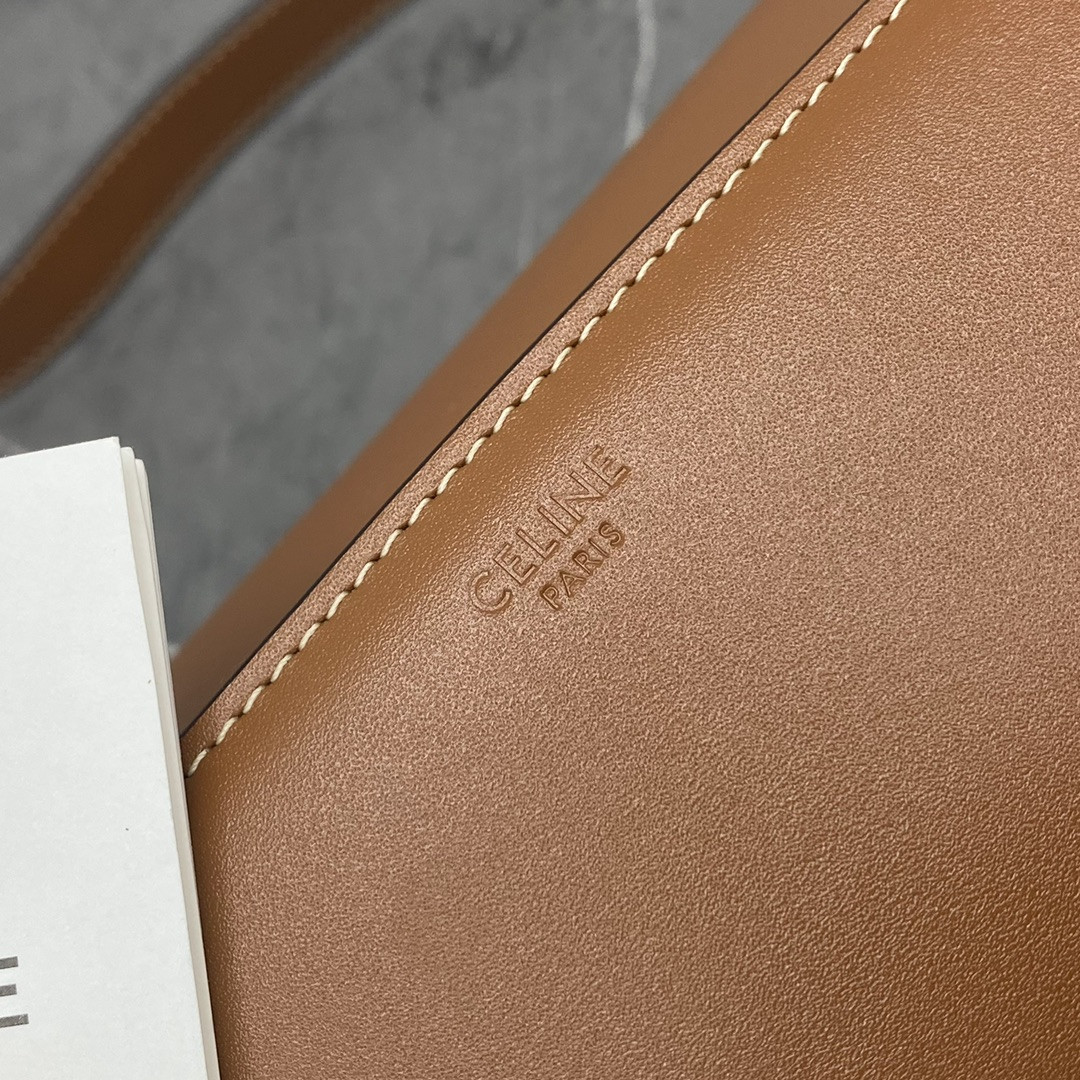 Ce1i*e Triomphe Bag 22x16.5x7cm