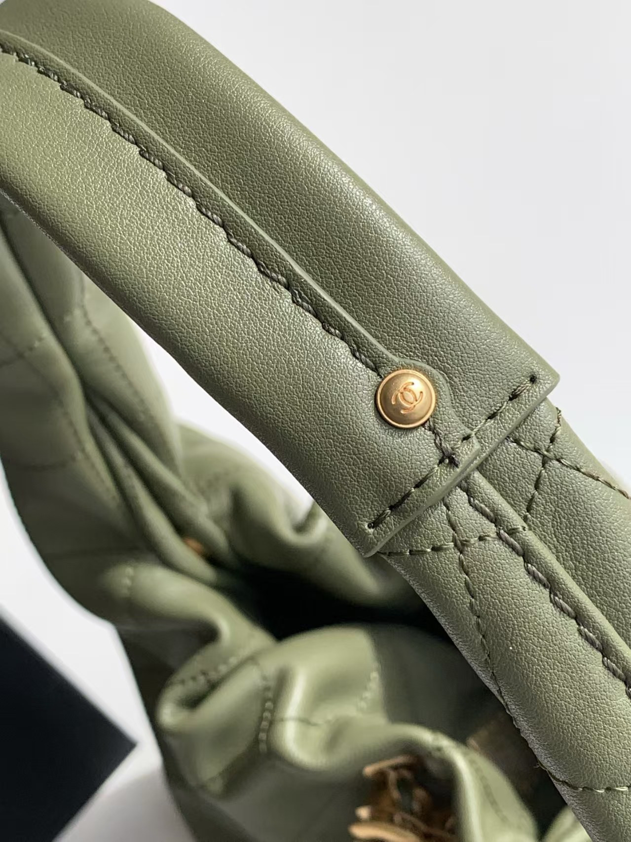 Chanel Hobo Handbag AS5976 32x24x12cm