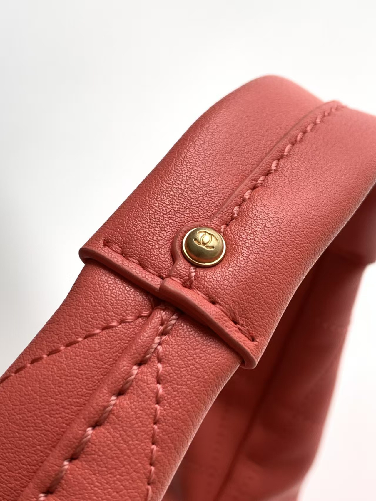 Ch**el Large Hobo Bag 30x12x45cm