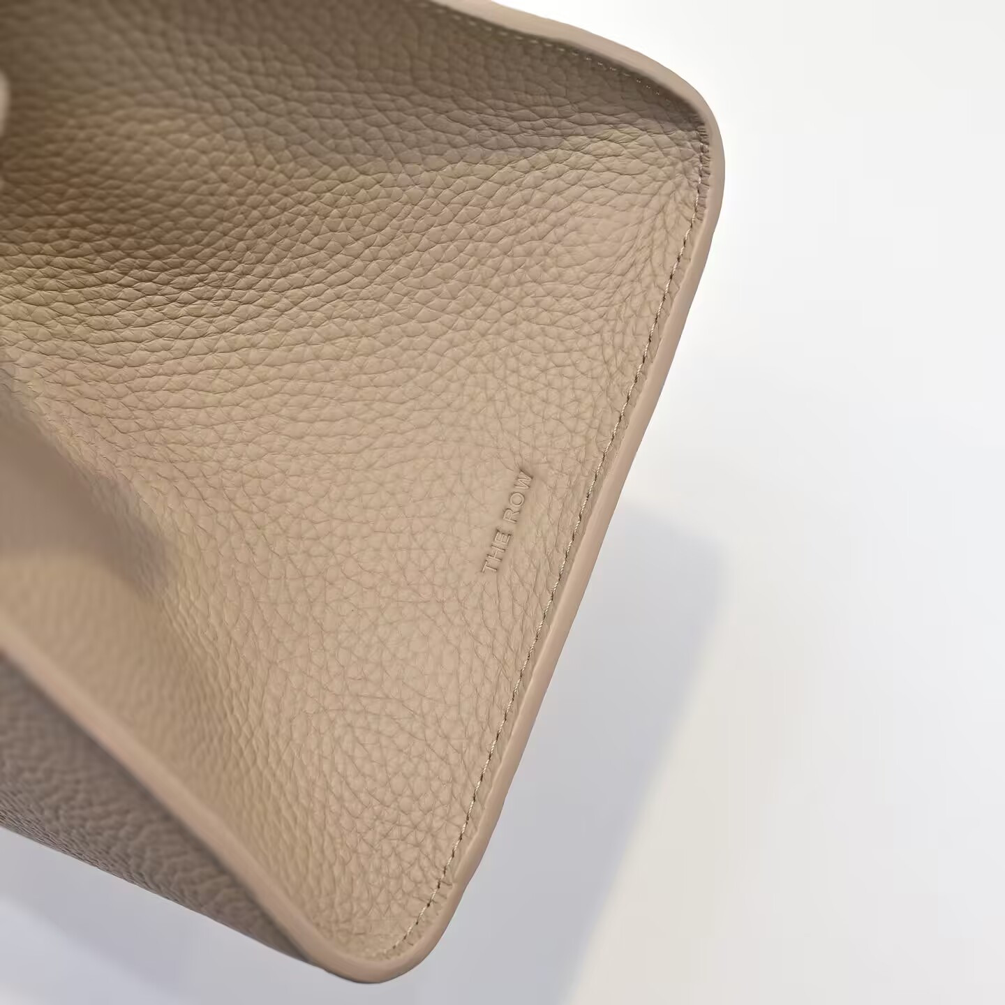 THE ROW MARGAUX 12 32x15x25cm