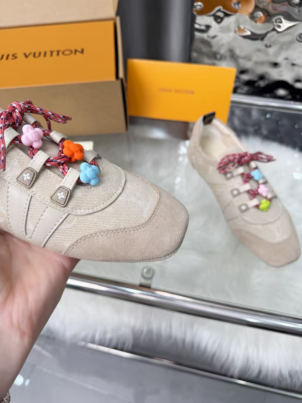 UA LV Sneaker
