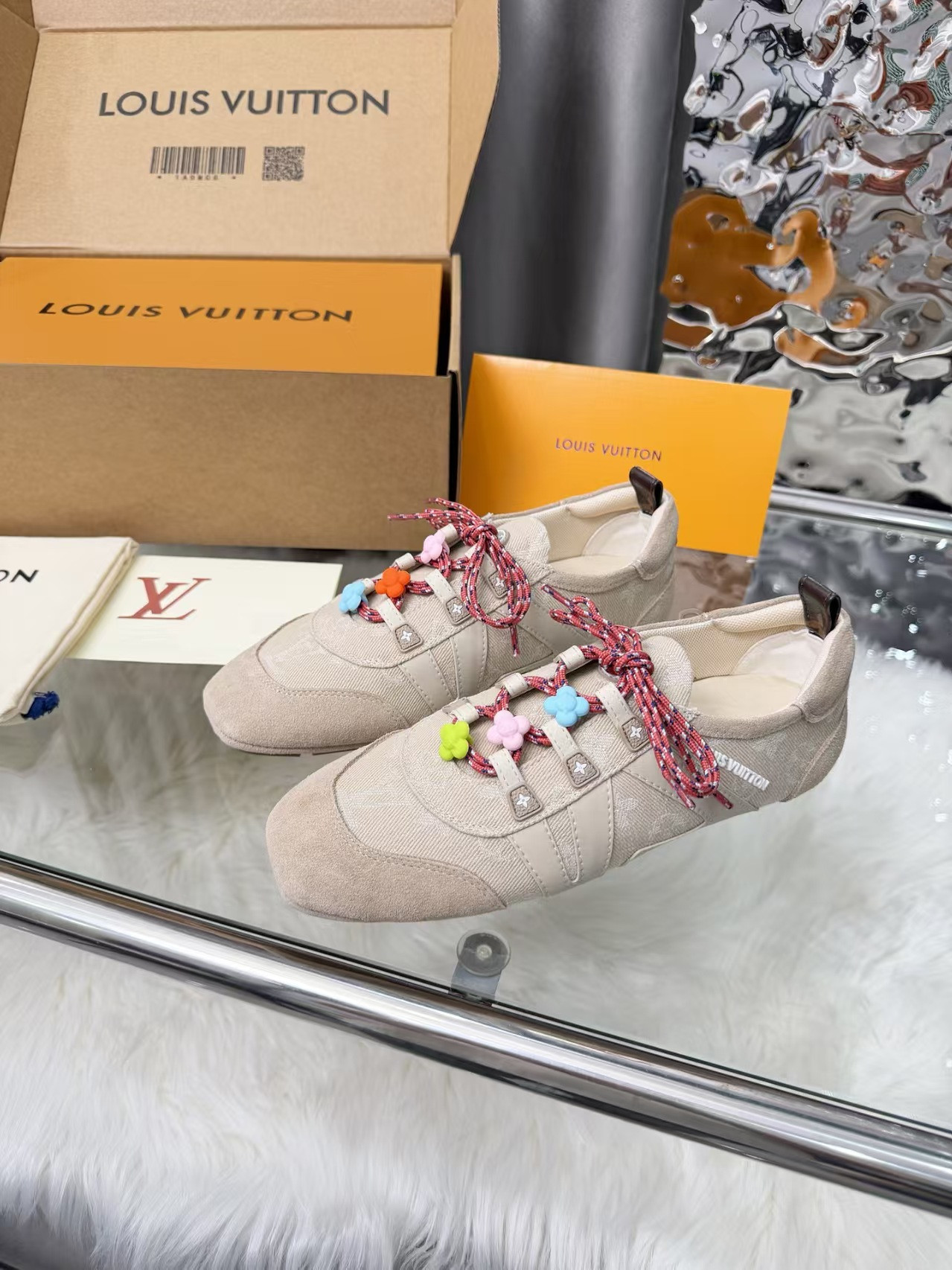 UA LV Sneaker