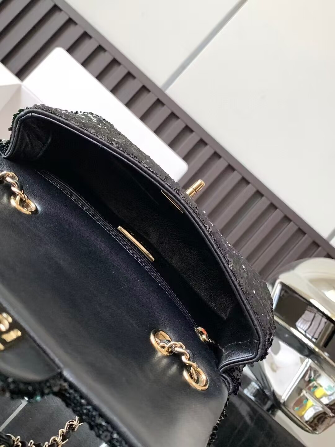 Ch**el Mini CF Gram Glitter Dinner Bag 20x15x7cm