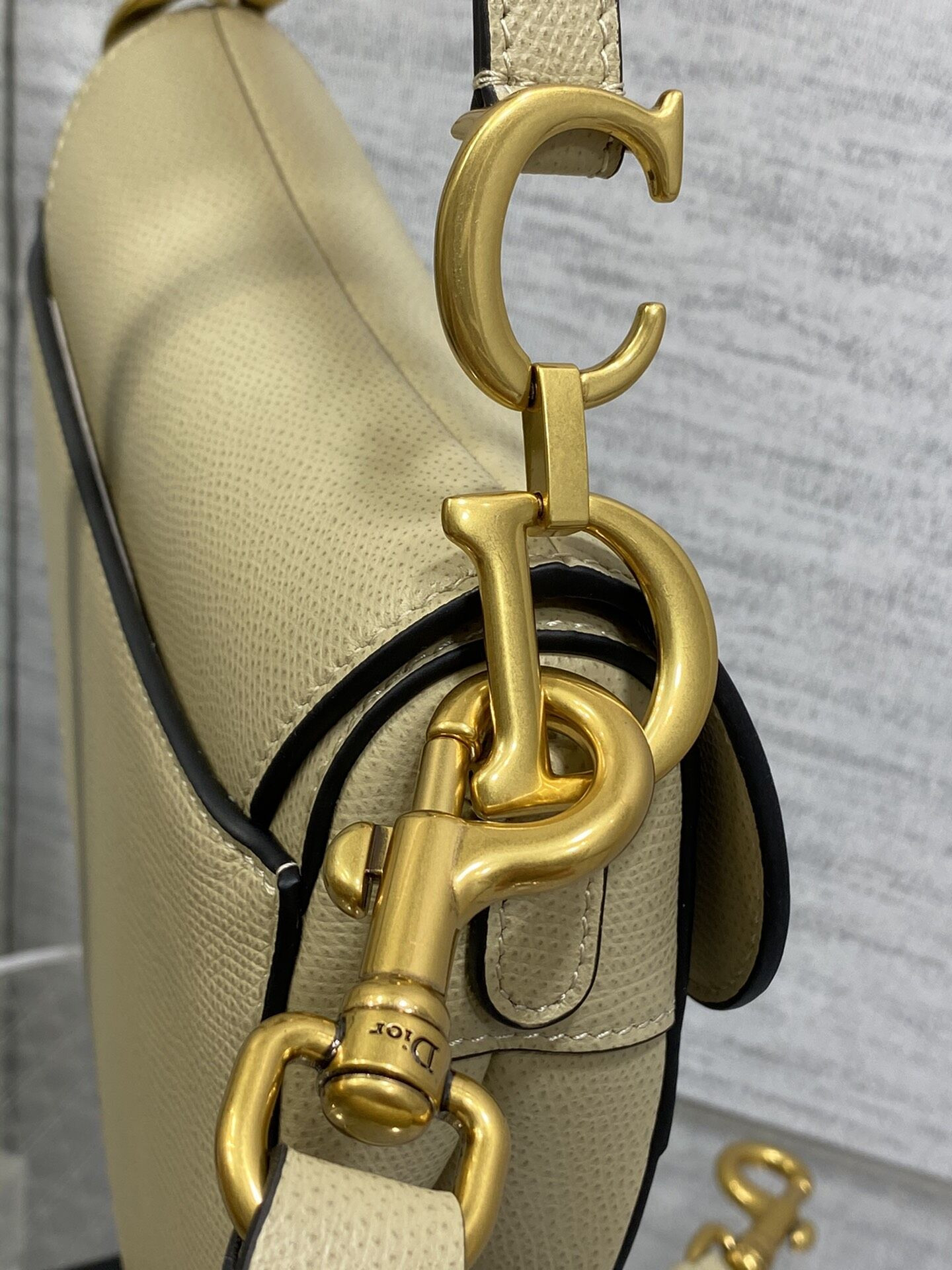 D10r Saddle Bag 25.5 x 20 x 6.5CM