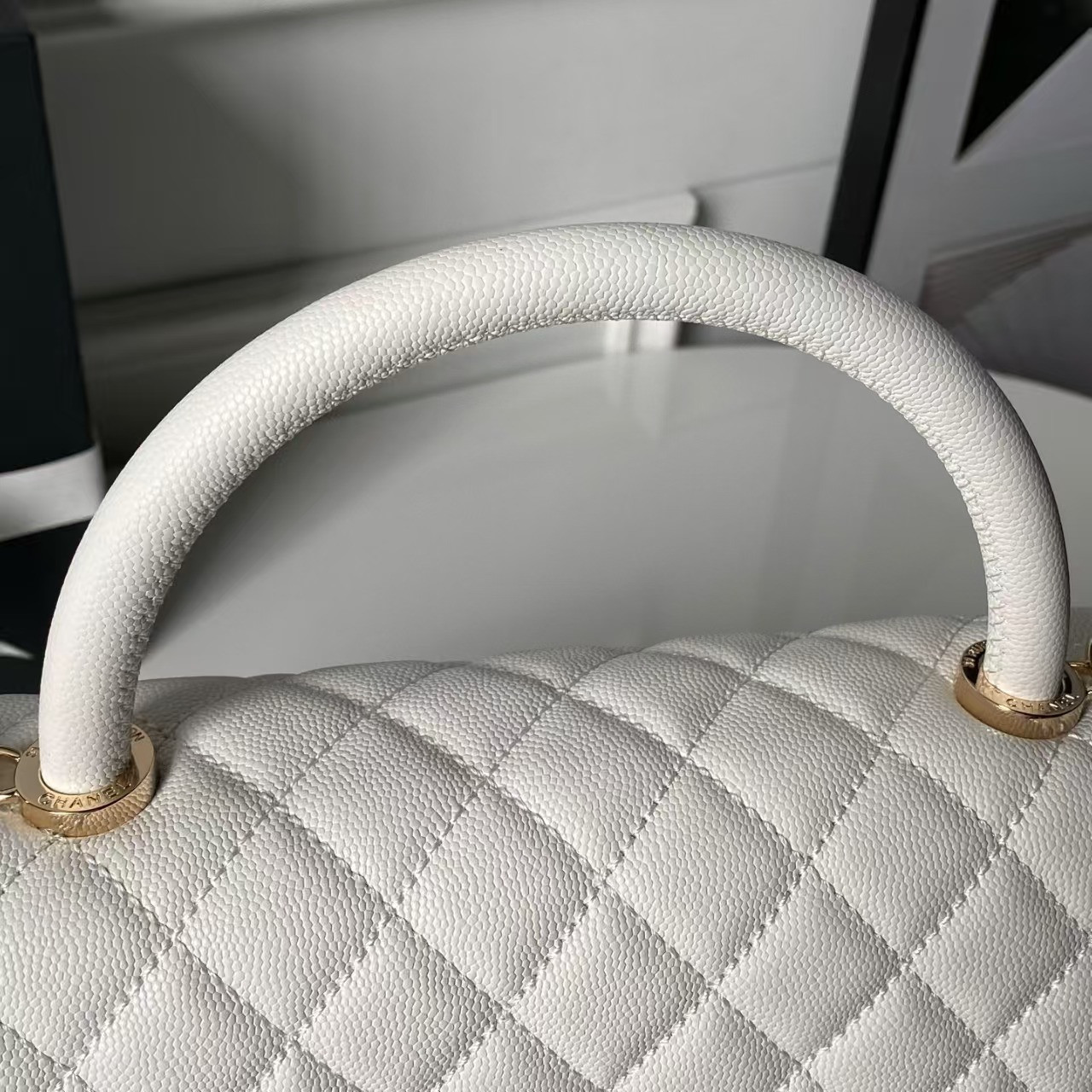 Ch**el coco handle bag