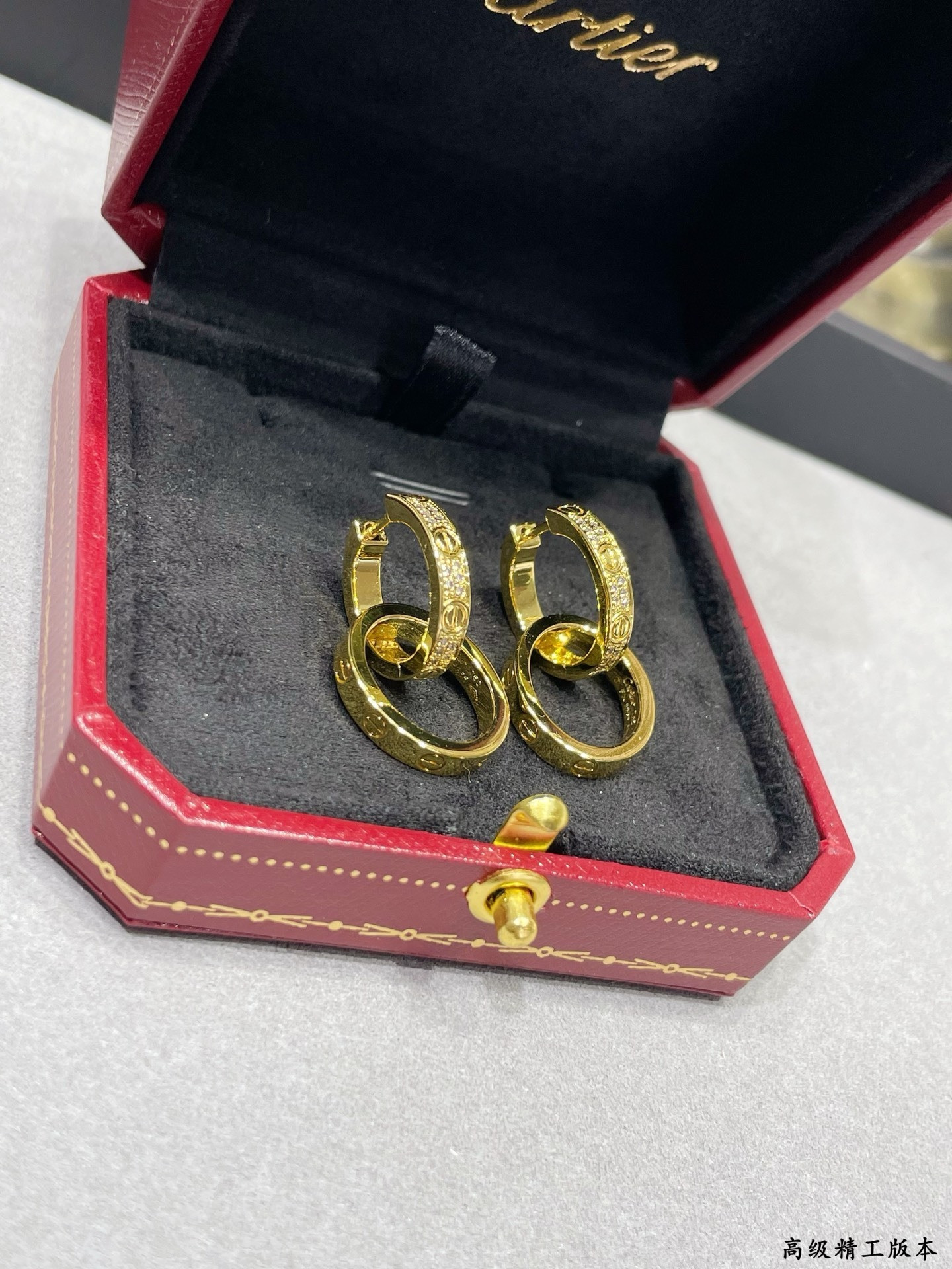 Ca*t1er Double Ring With D1am0nd Earrings