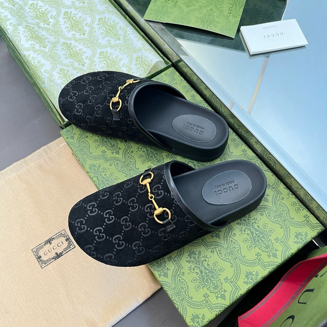UA Gucci Women