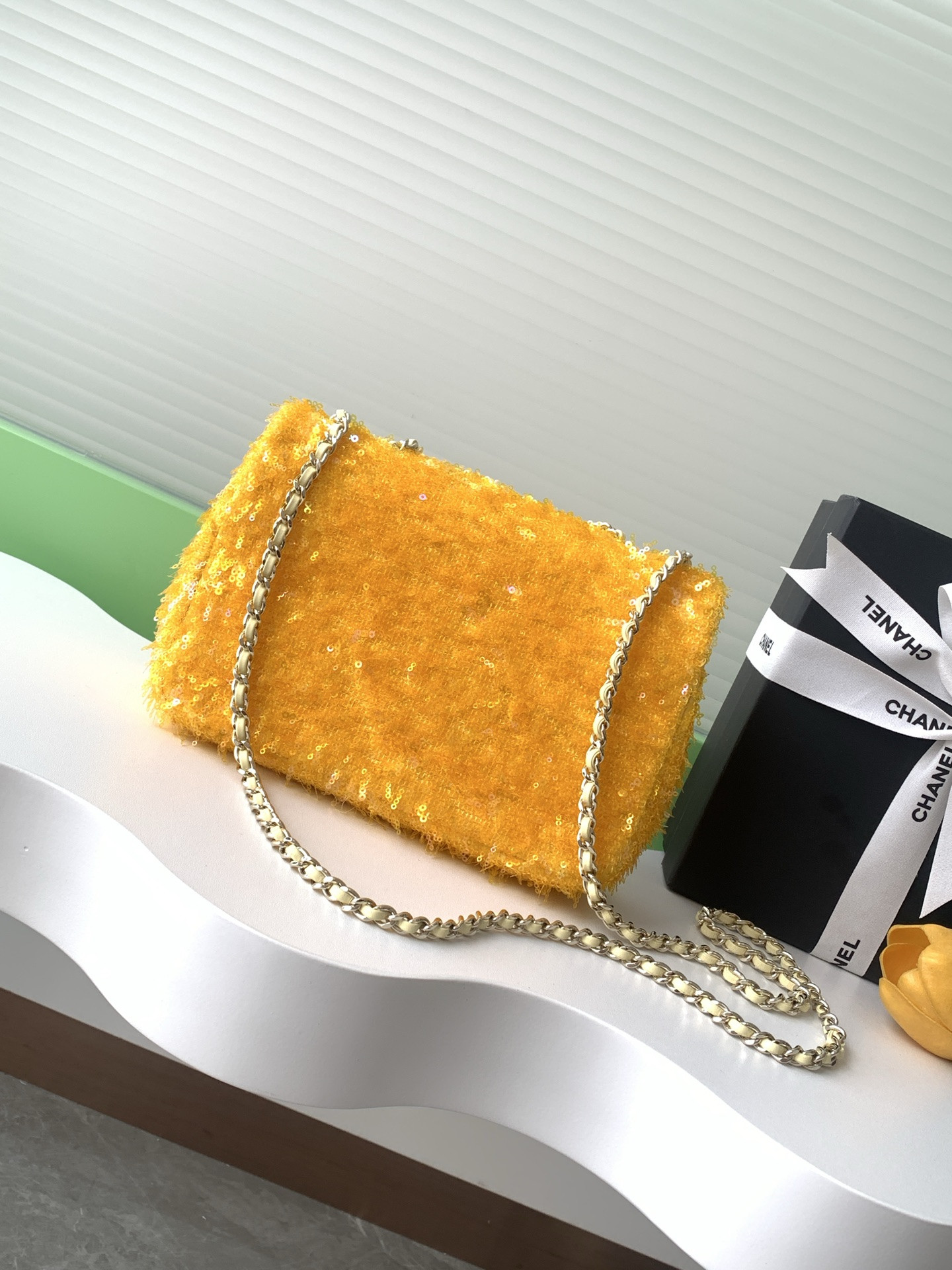 Ch**el sequin flap bag as4561 14x21x8cm
