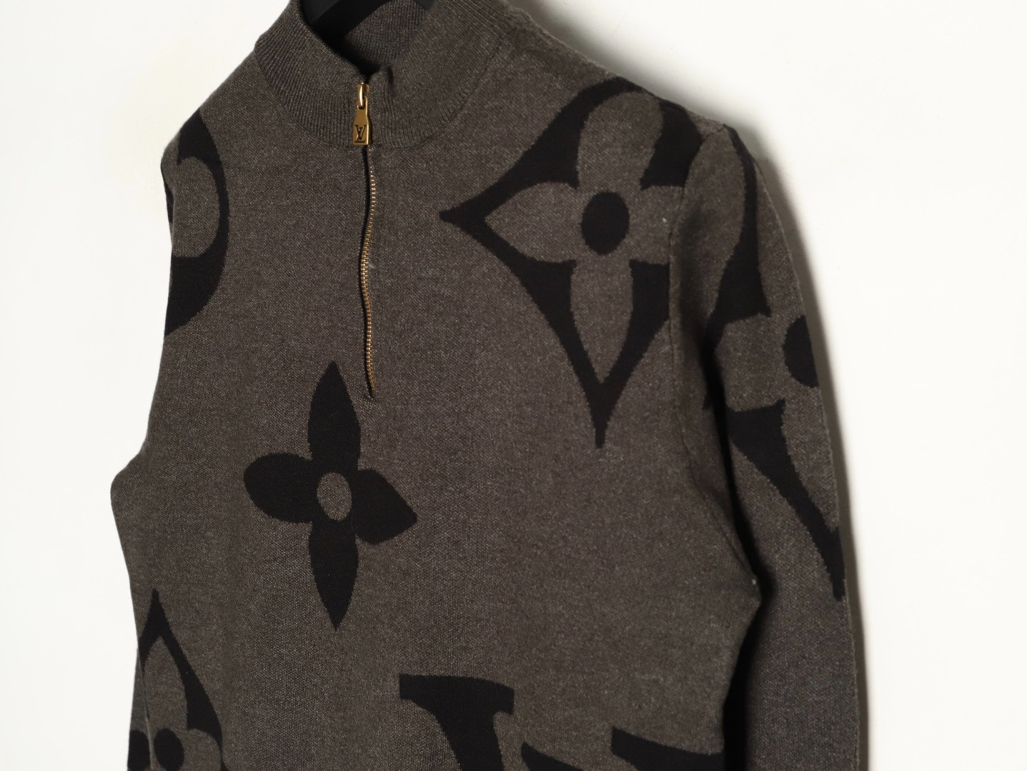 L0vis Vvtt0n 25Fw Knitting Sweaters