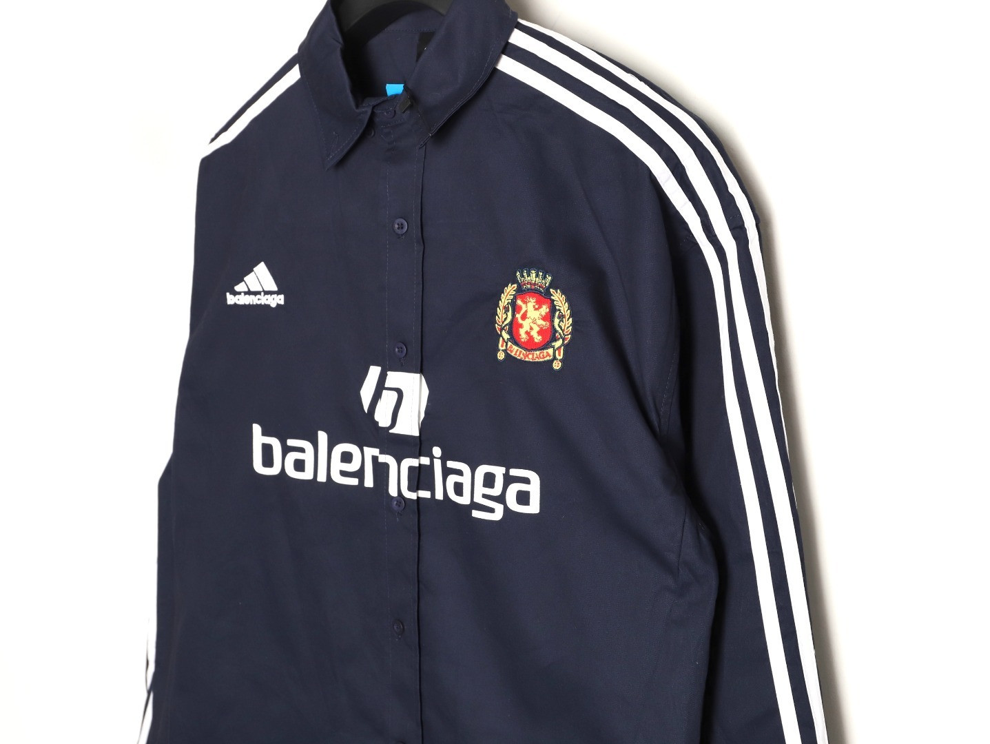 Ba1en*iaga Long-sleeved Shirts