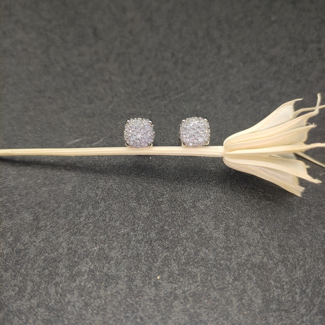 David Yurman 9mm Four claws full of D1am0nds Earrings