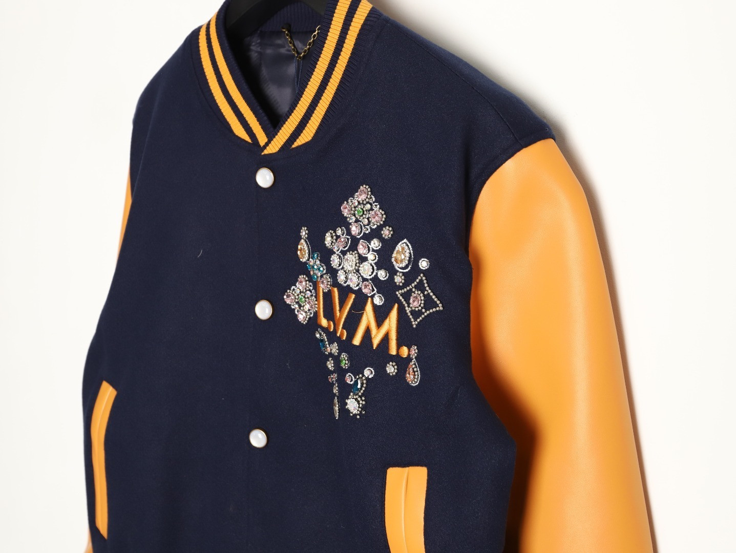 l0vis Vvtt0n 26ss coats