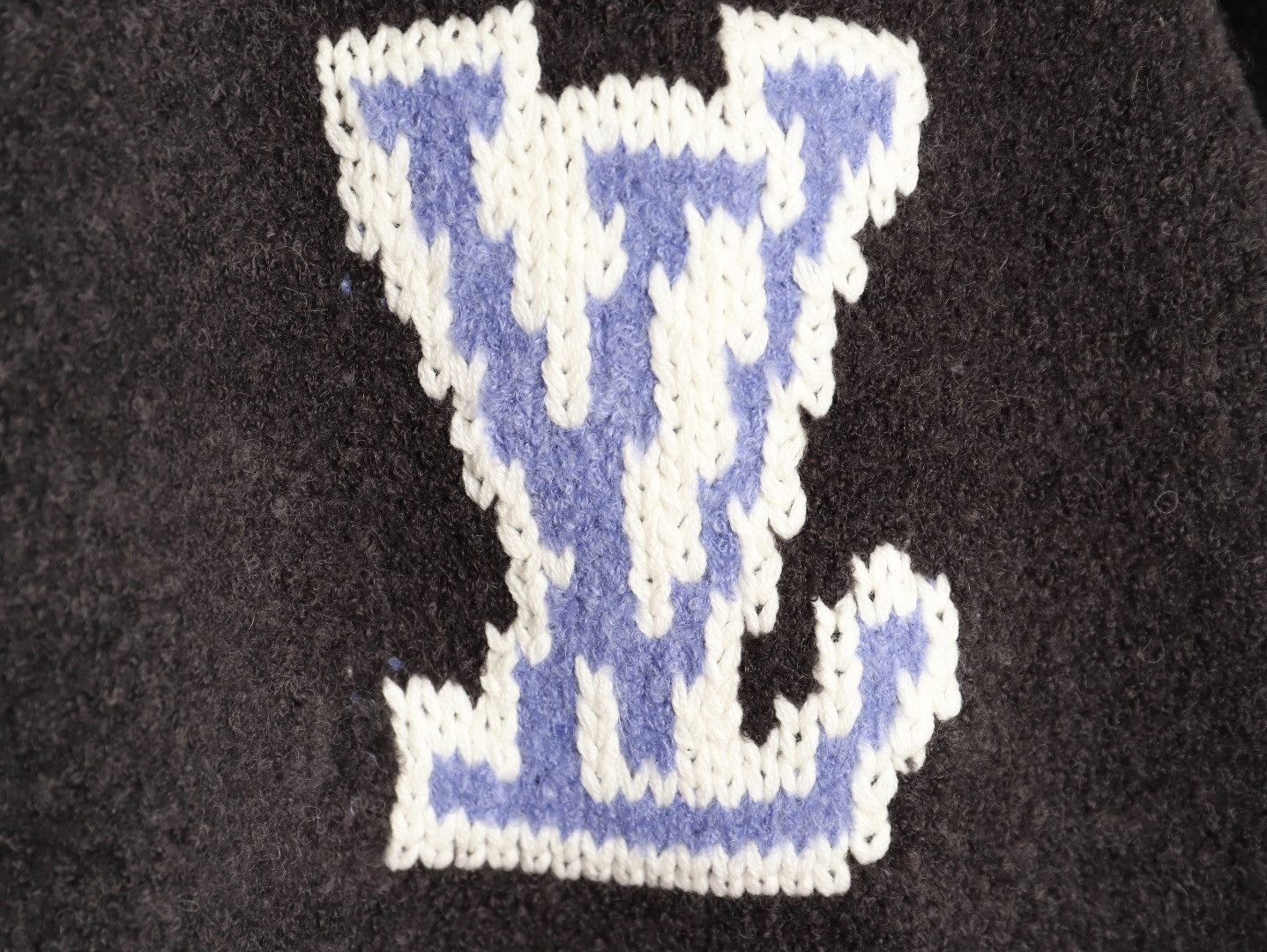 L0vis Vvtt0n LV 25SS Sweaters