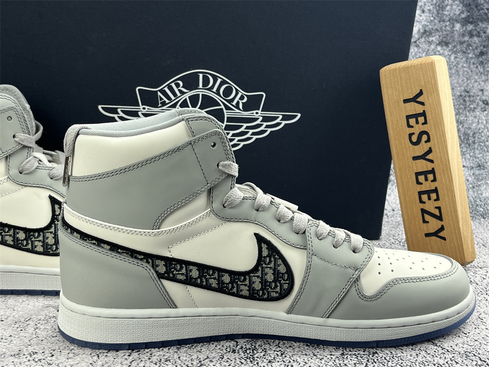 CORRECT UPDATED TOP UA AIR JORDAN 1 RETRO HIGH DR