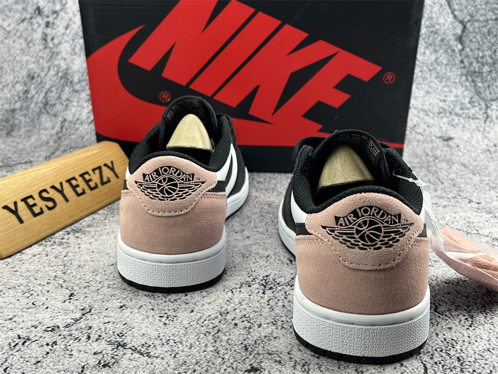 UA AIR JORDAN 1 RETRO LOW OG 