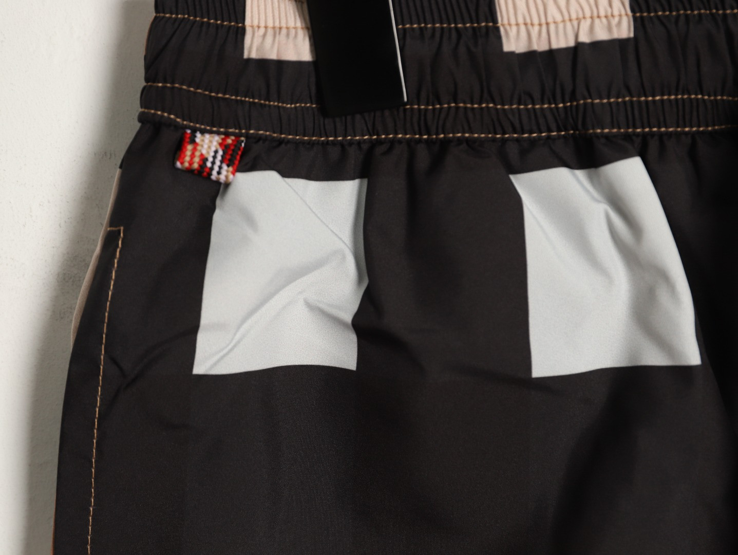 Bv*b*rry shorts