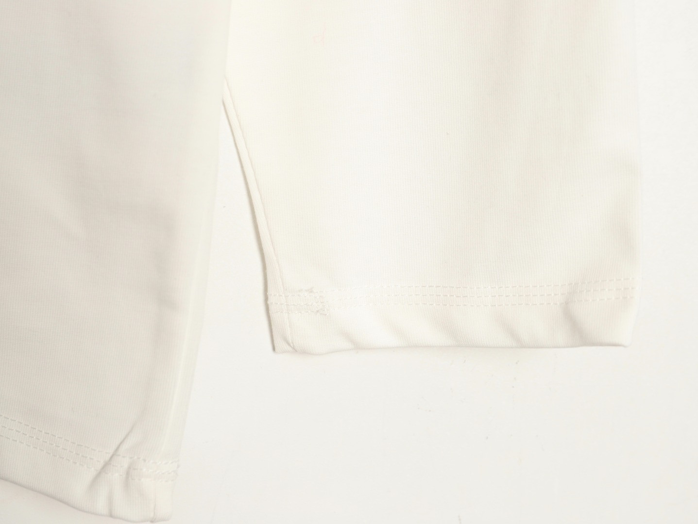 L0vis Vvtt0n 25Fw Long-sleeved T-shirt