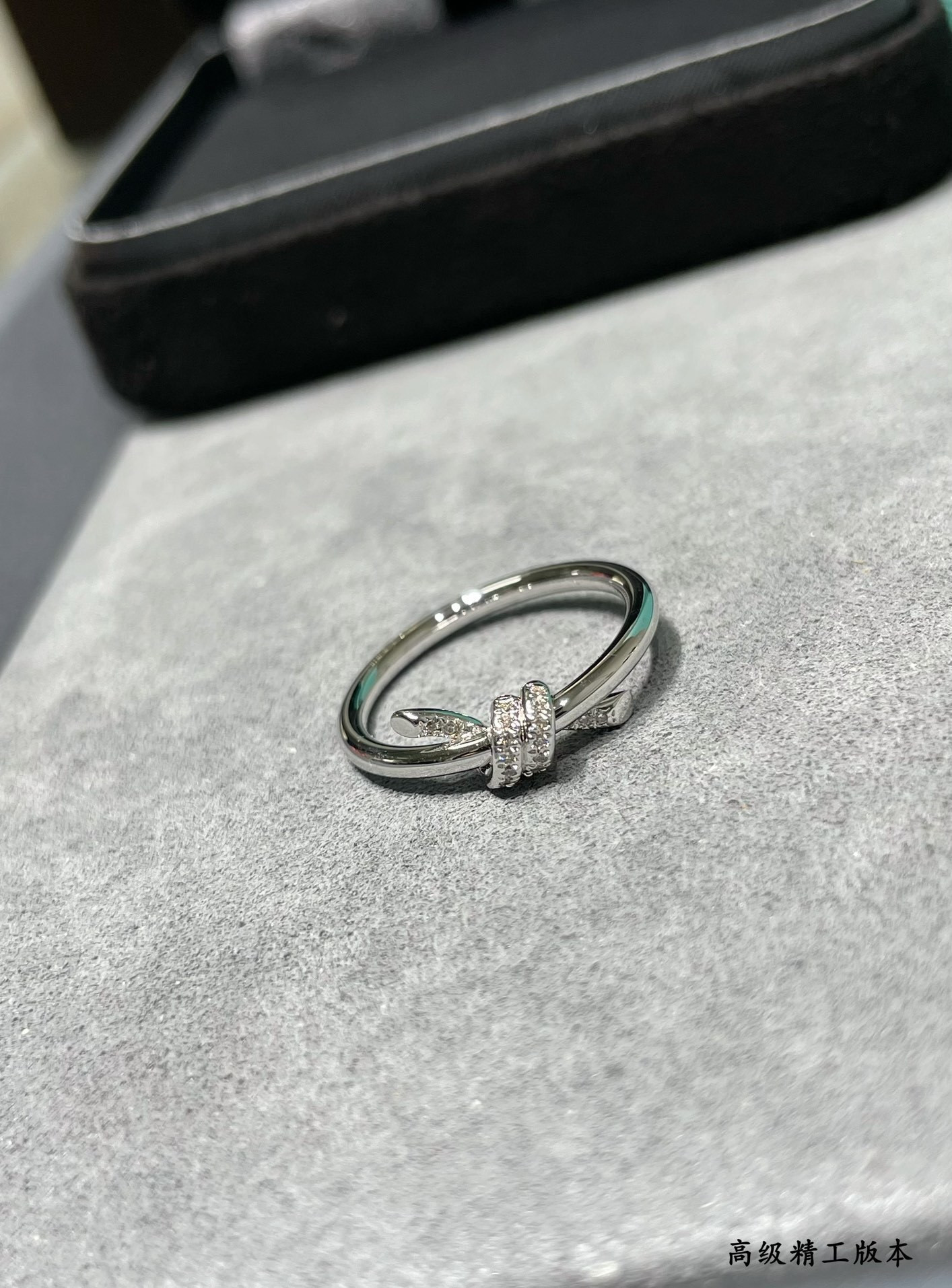 Tiffany & Co. Knot Ring